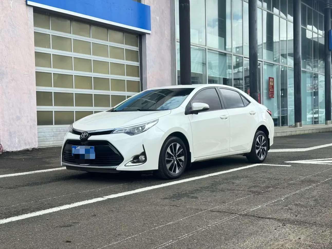 Toyota Levin (Lei Ling)  из Китая