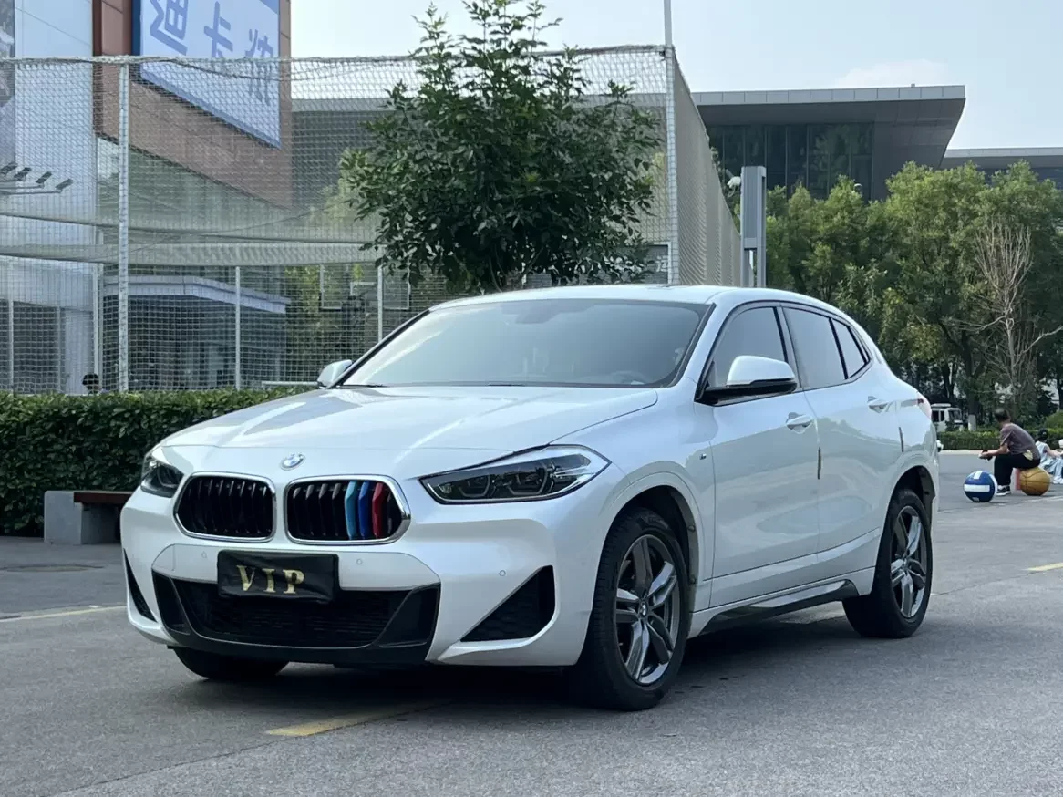 BMW X2