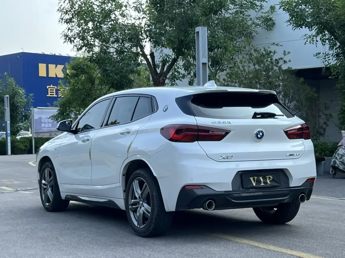 BMW X2