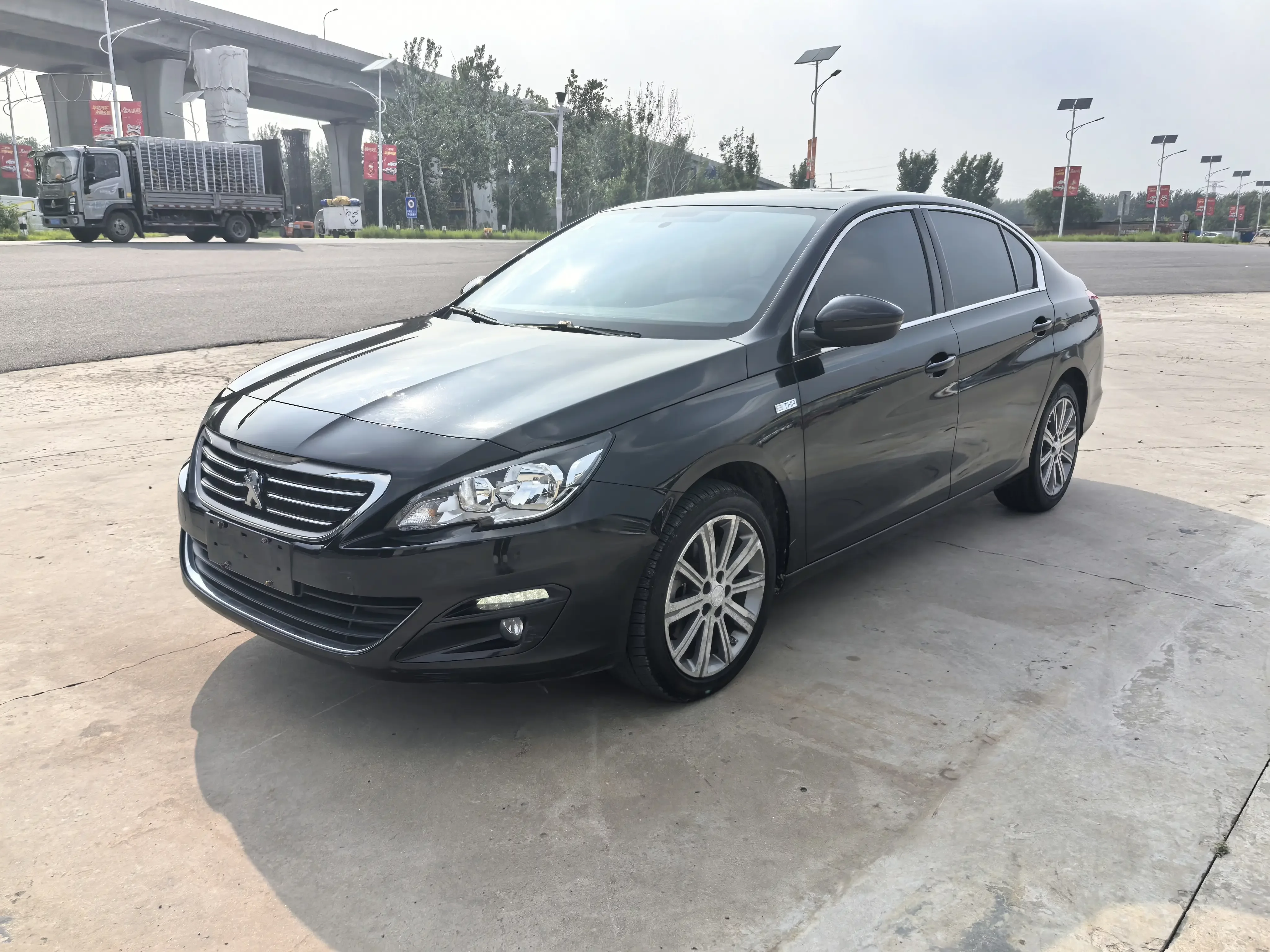 Peugeot 408