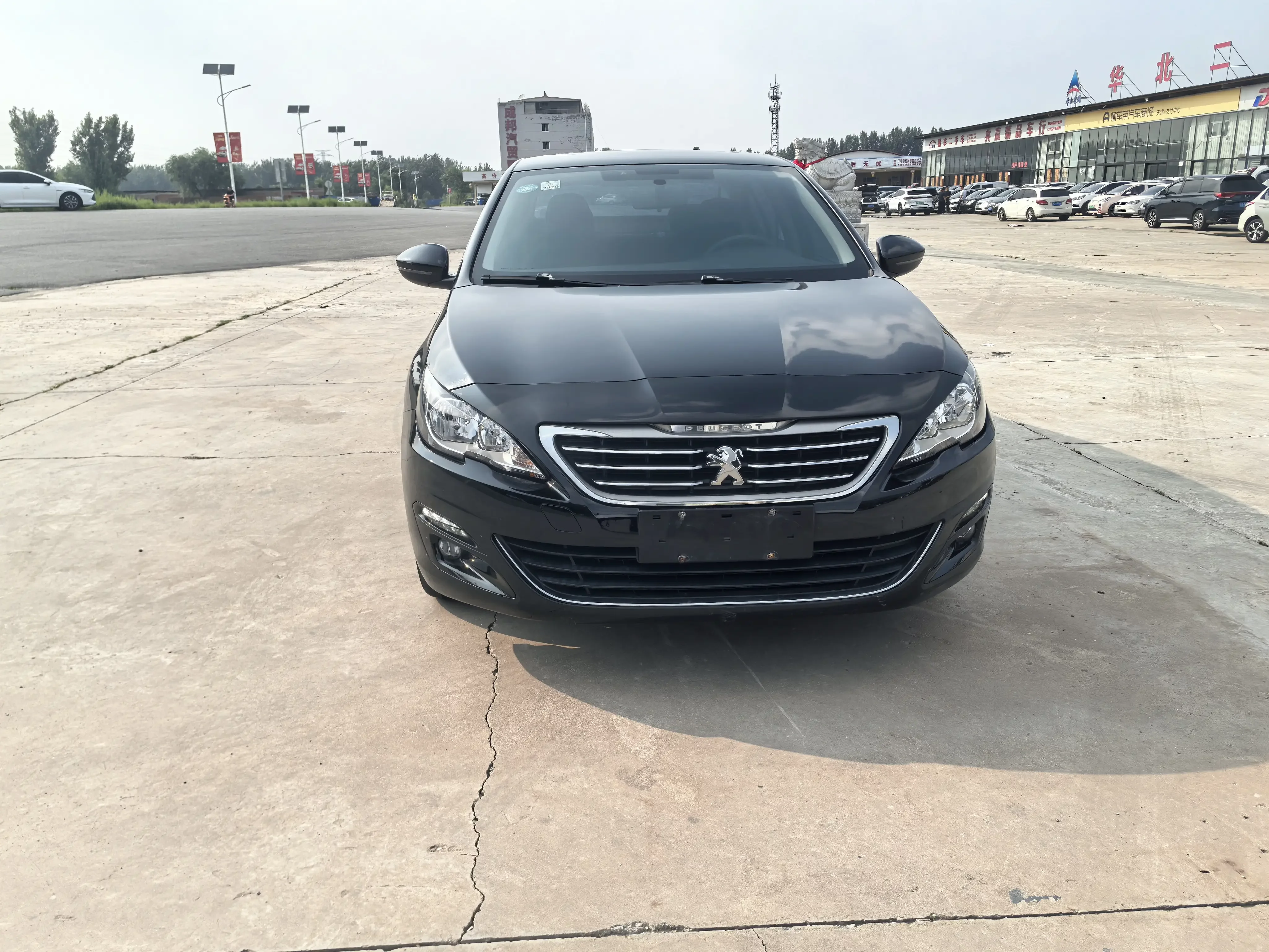 Peugeot 408