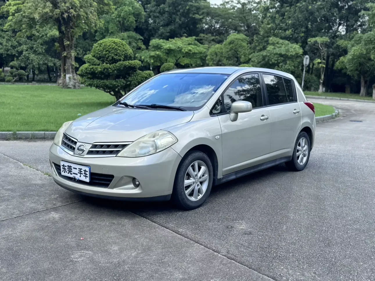Nissan Tiida