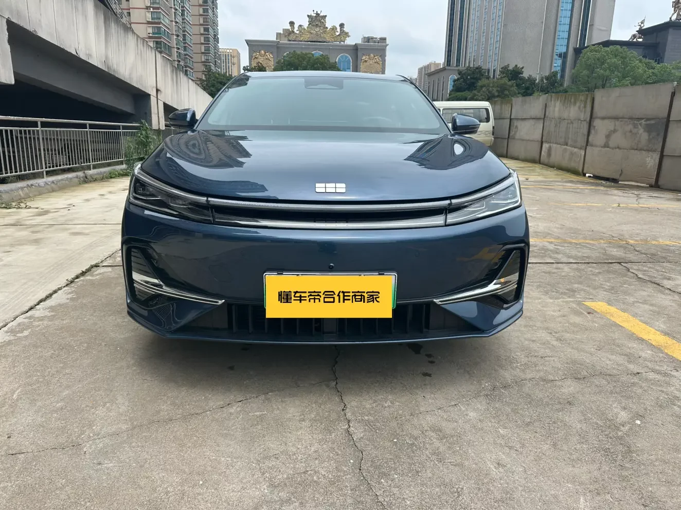 Geely Galaxy A7 EM