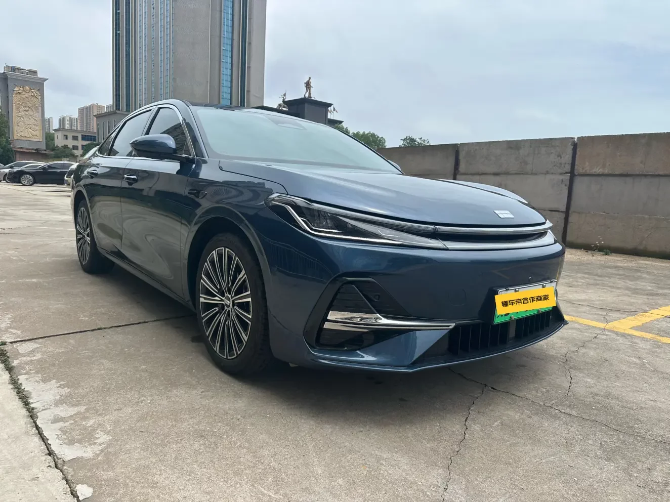 Geely Galaxy A7 EM