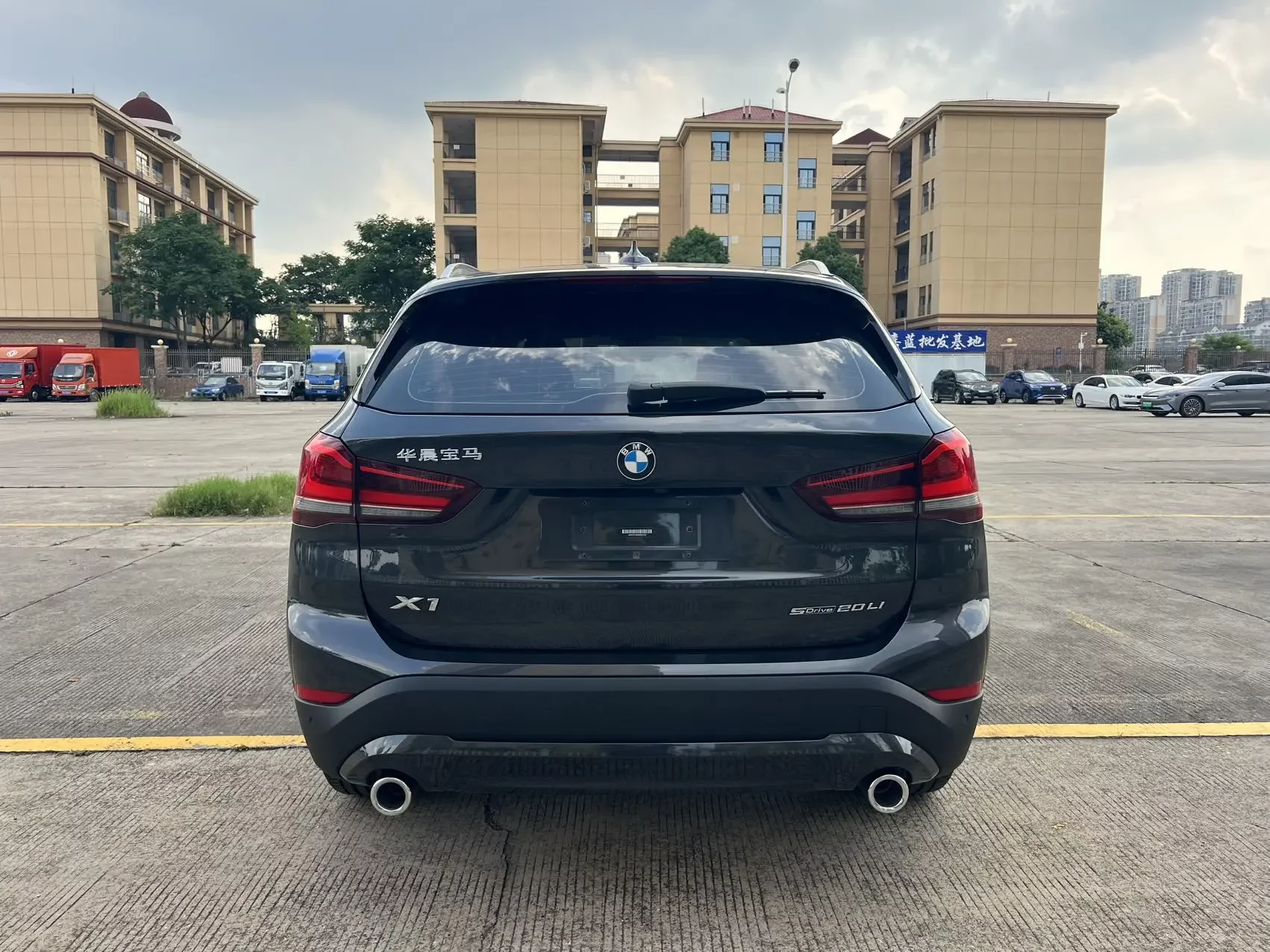 BMW X1