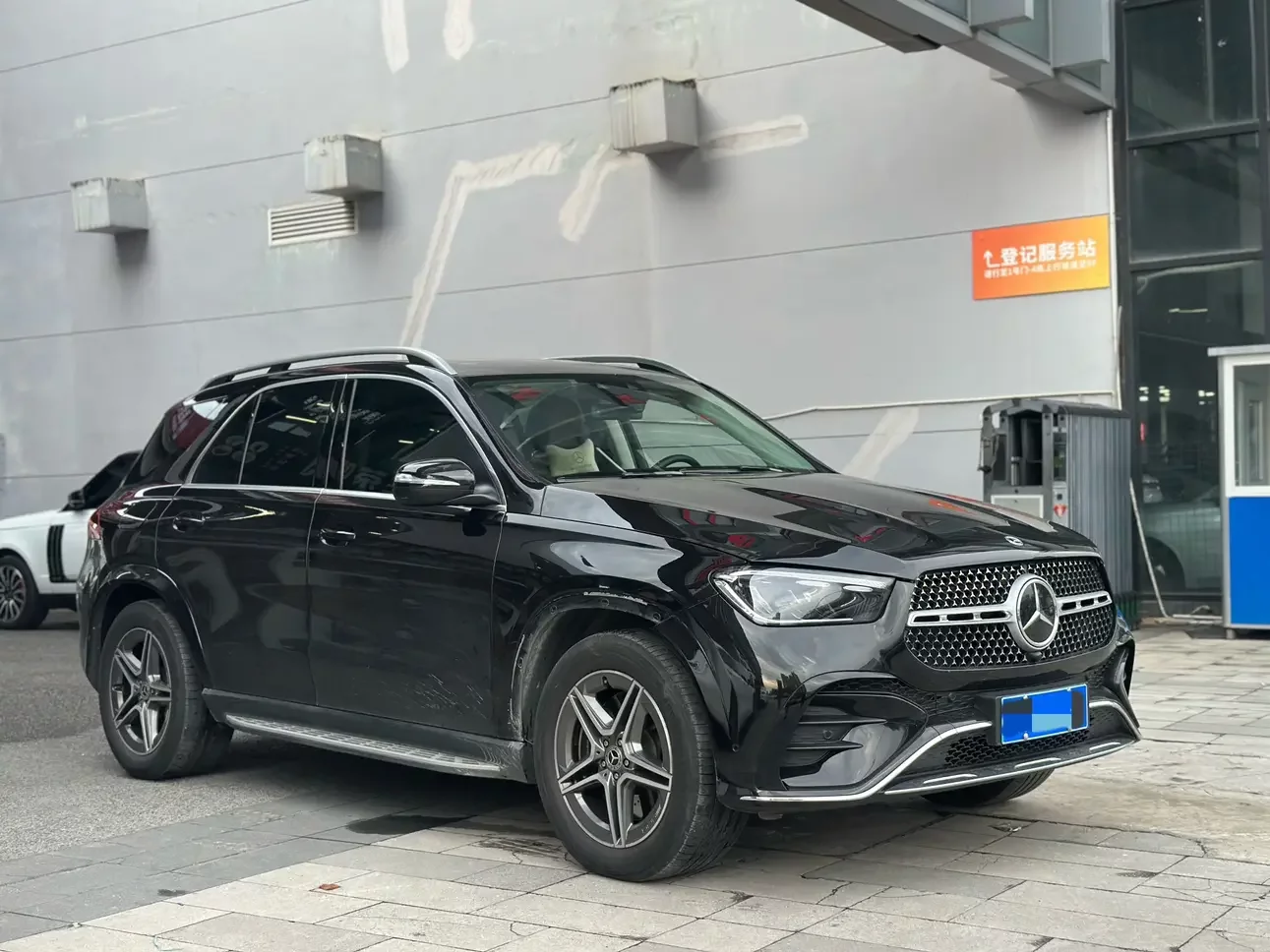 Mercedes-Benz GLE (Imported)