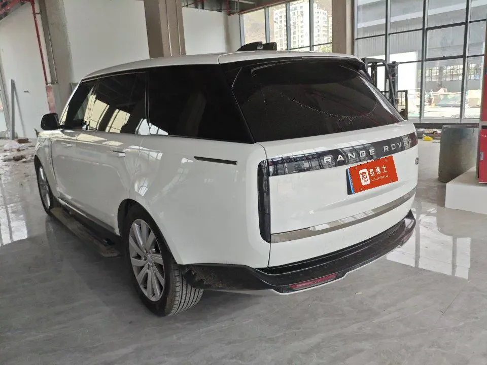 Land Rover range rover