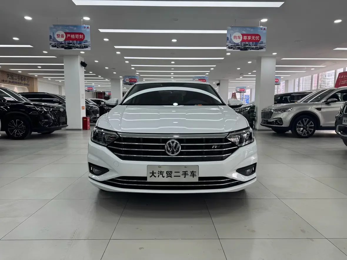 Volkswagen Sagitar