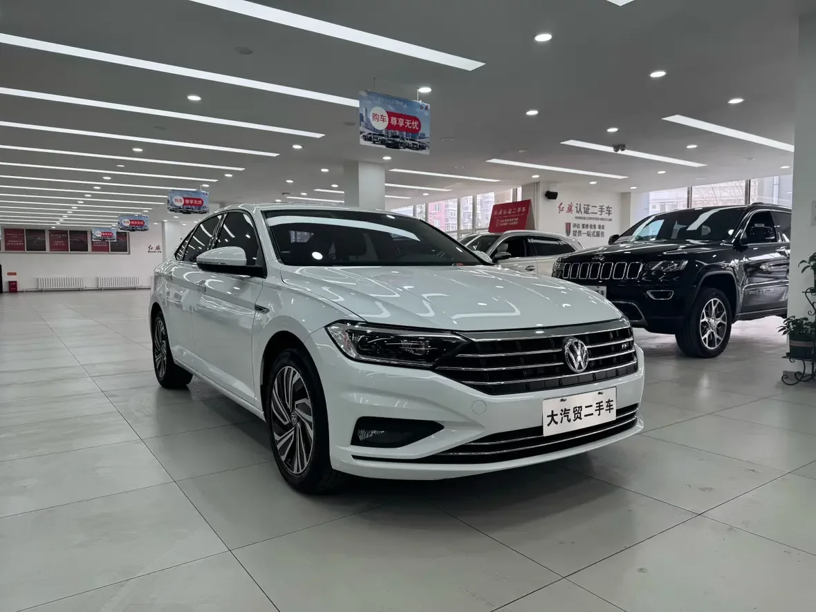 Volkswagen Sagitar