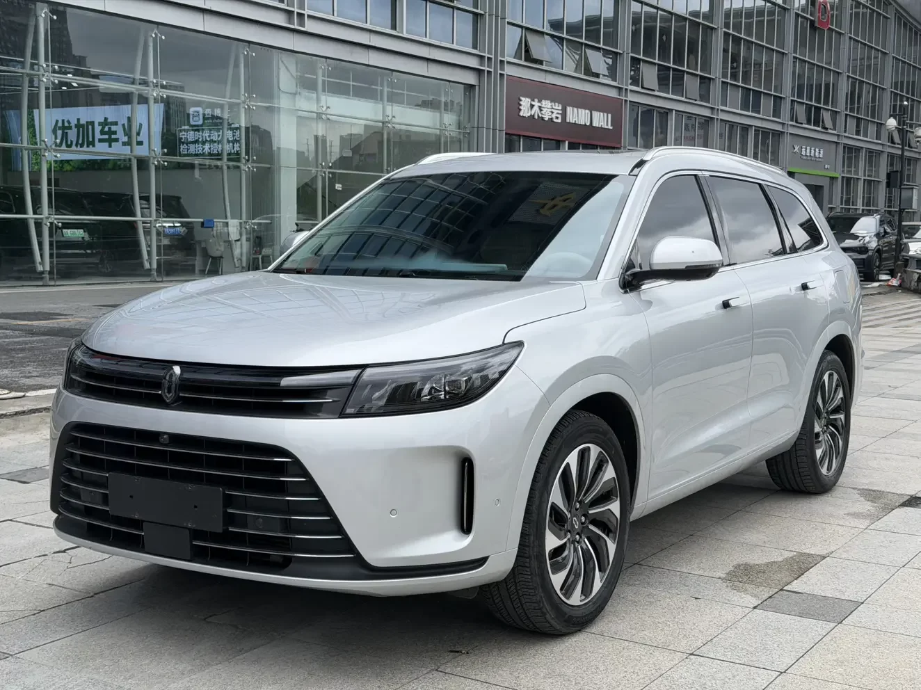 AITO M7
