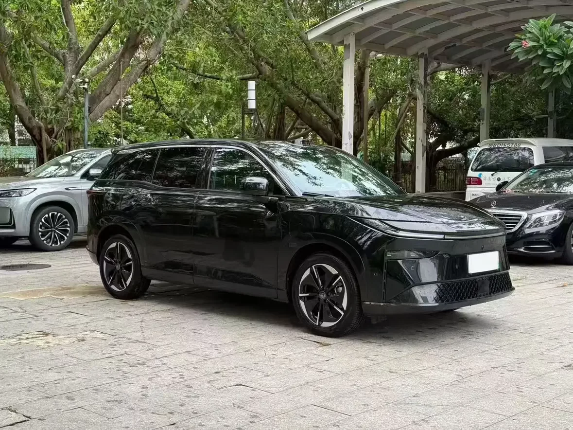 Toyota Bozhi 3X