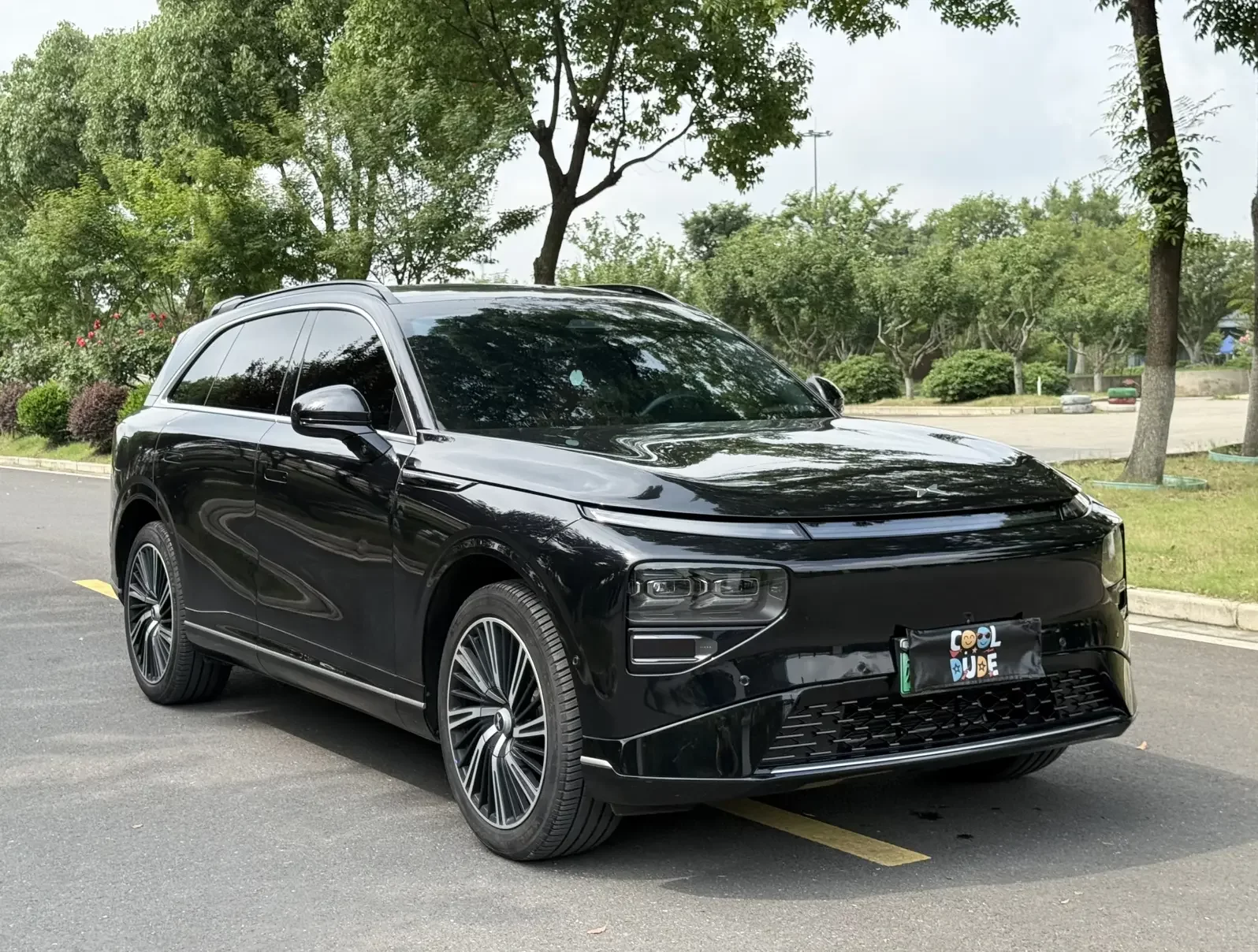 Xpeng G9