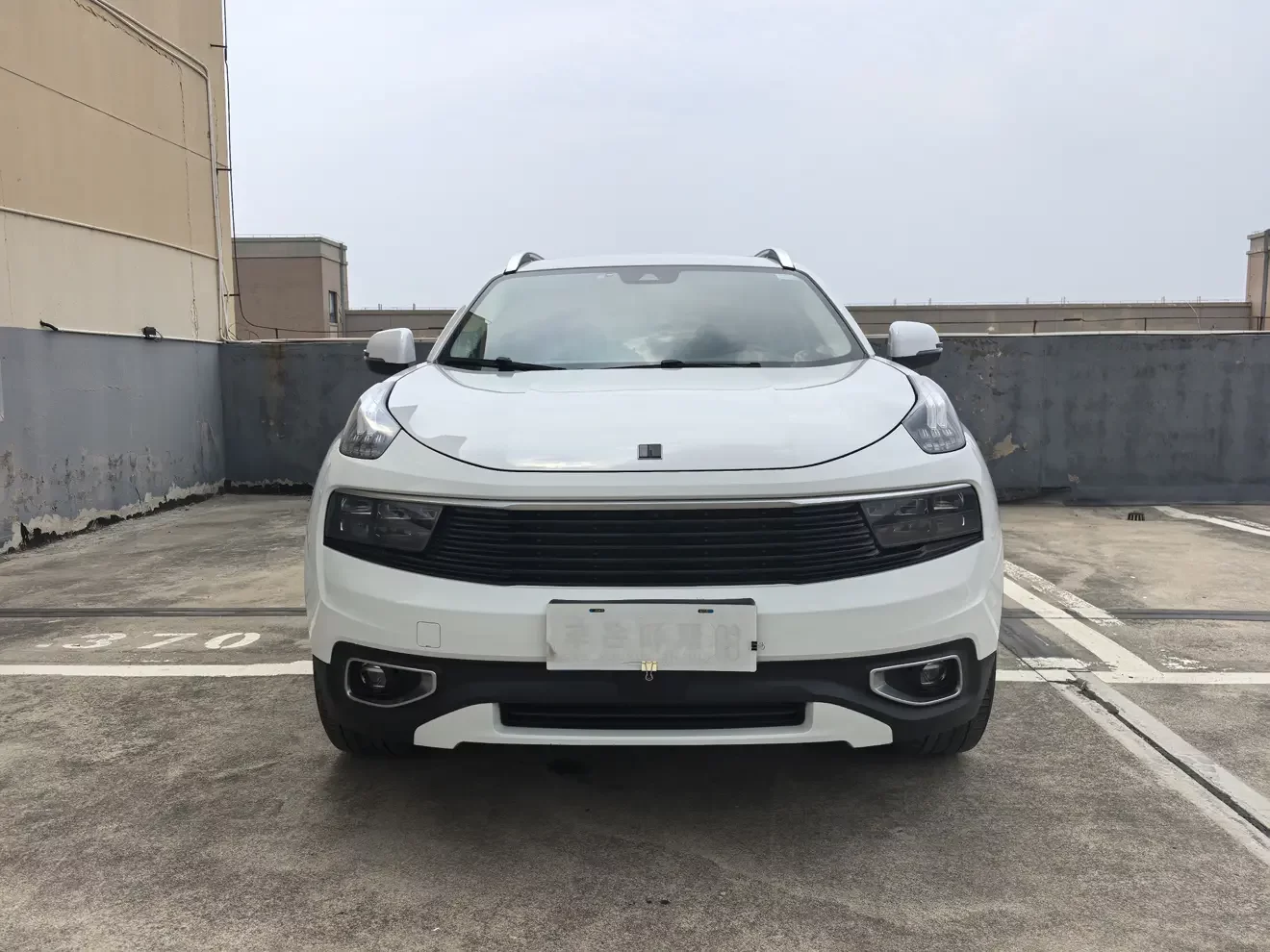 Lynk & Co 01