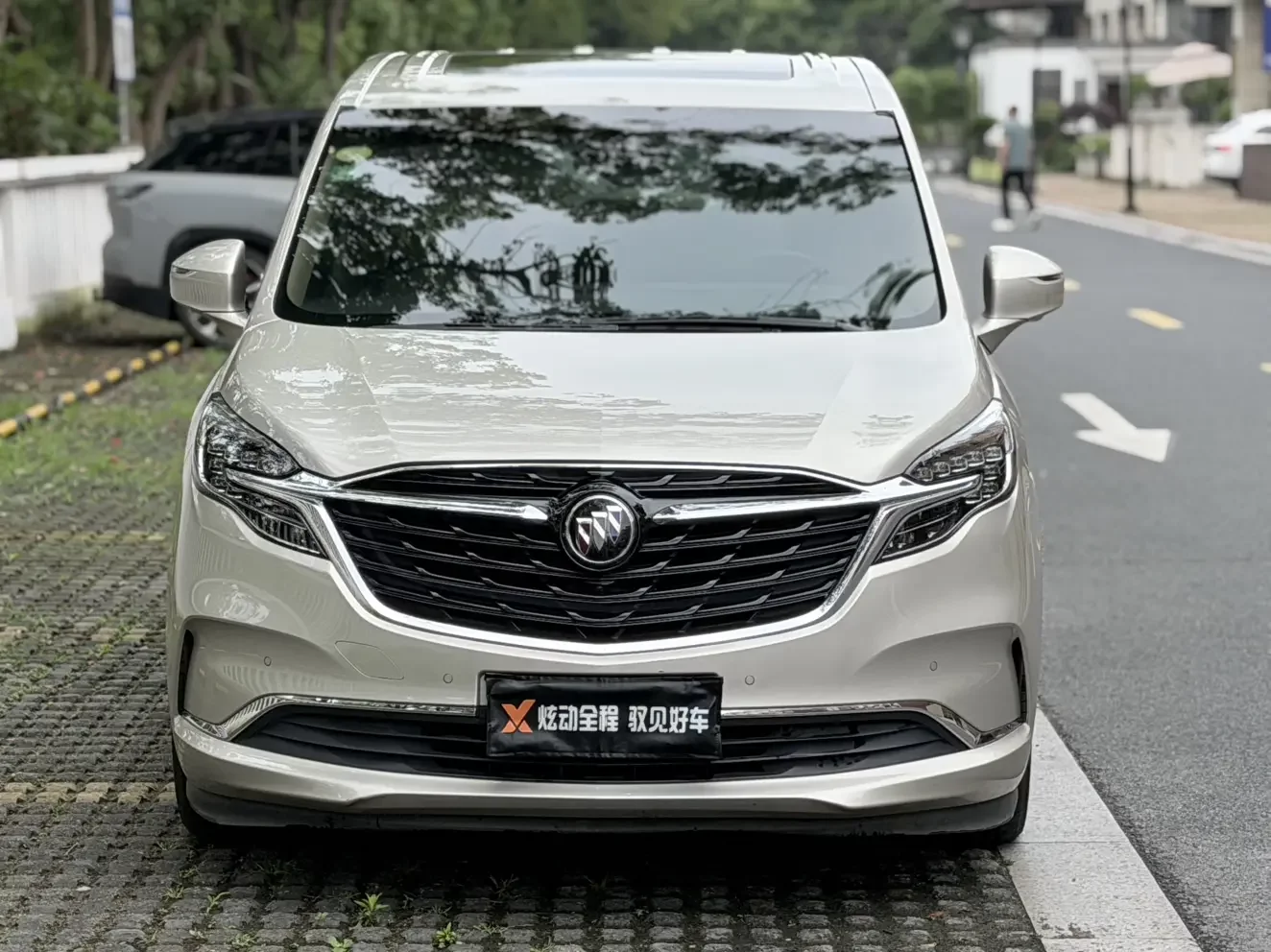 Buick GL8