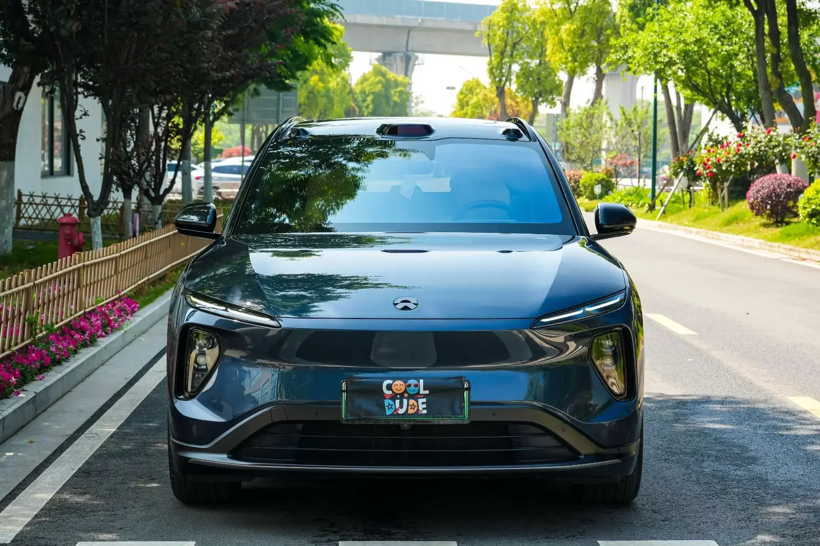 NIO ES6
