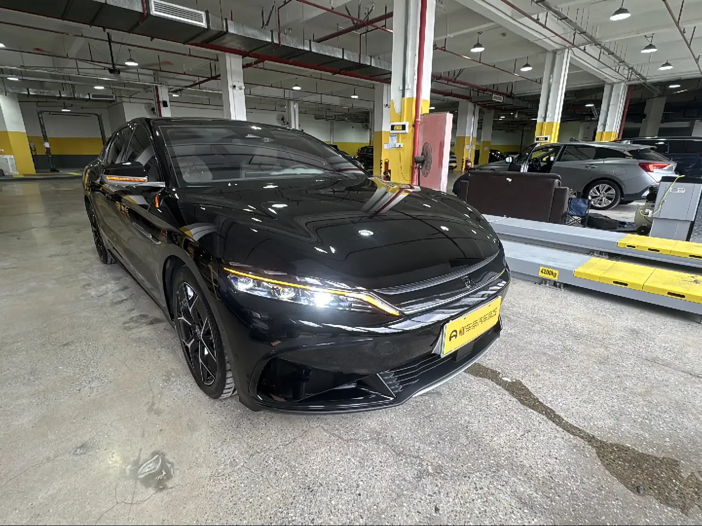 BYD Han EV