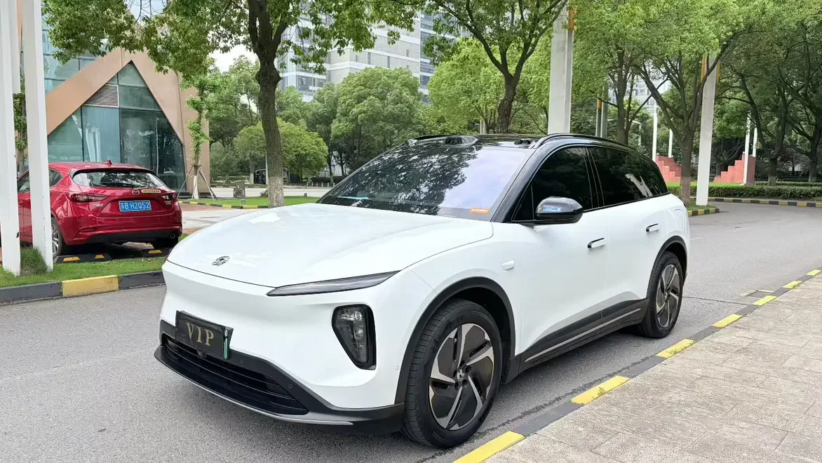 NIO ES6