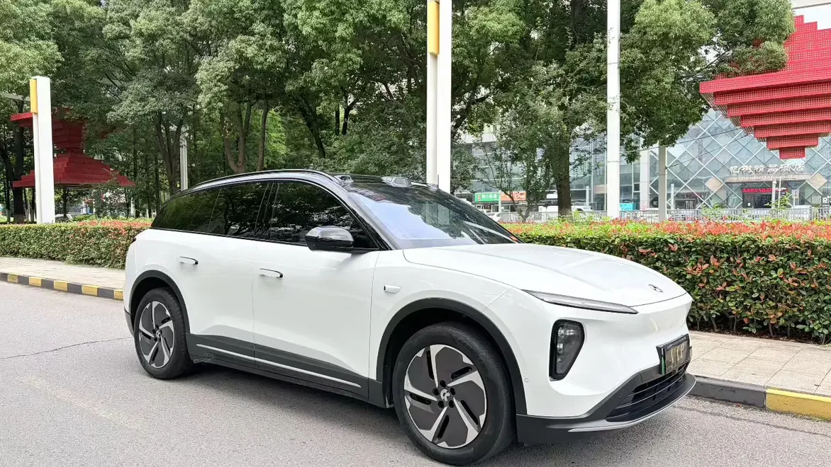 NIO ES6