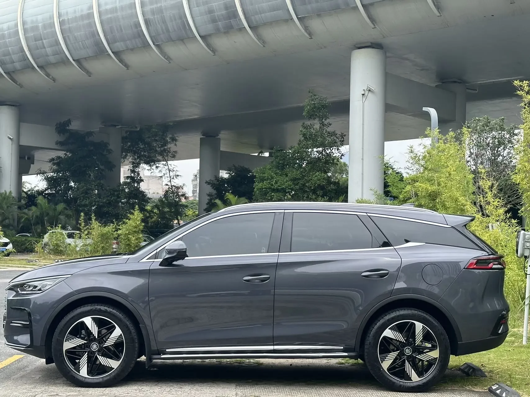 BYD Tang DM