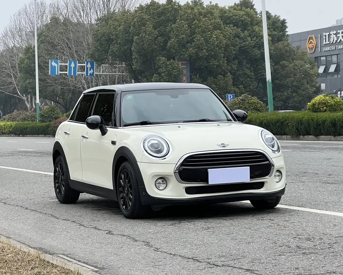 MINI 