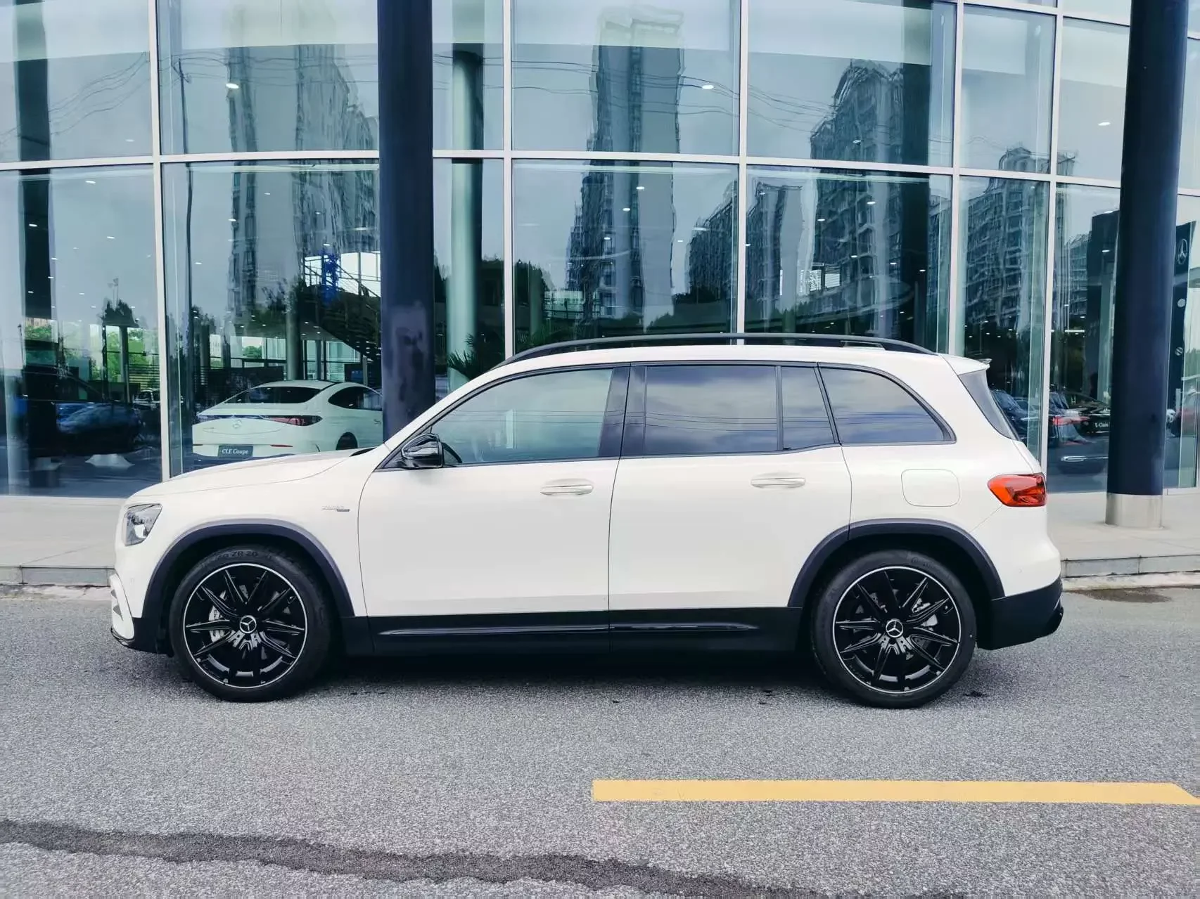 Mercedes-Benz GLB AMG