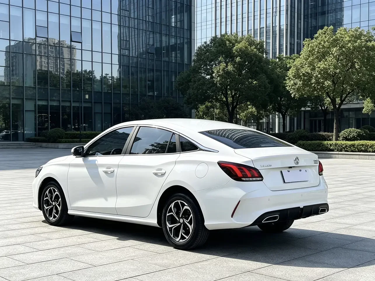 MG 5
