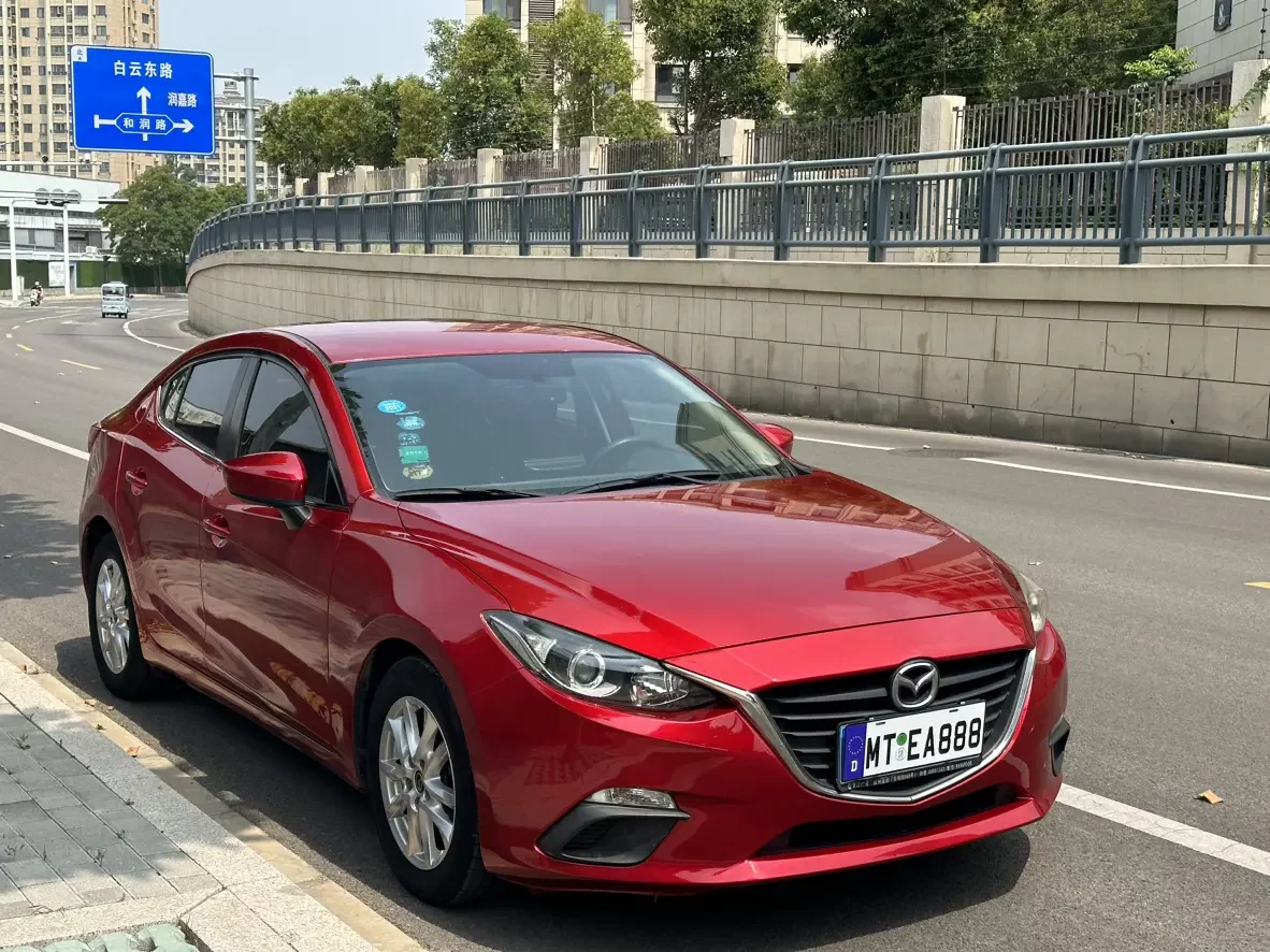 Mazda Axela