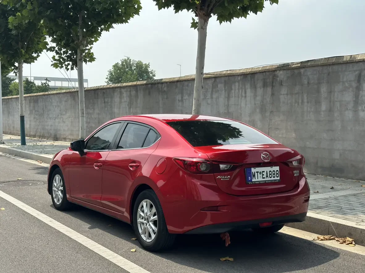 Mazda Axela