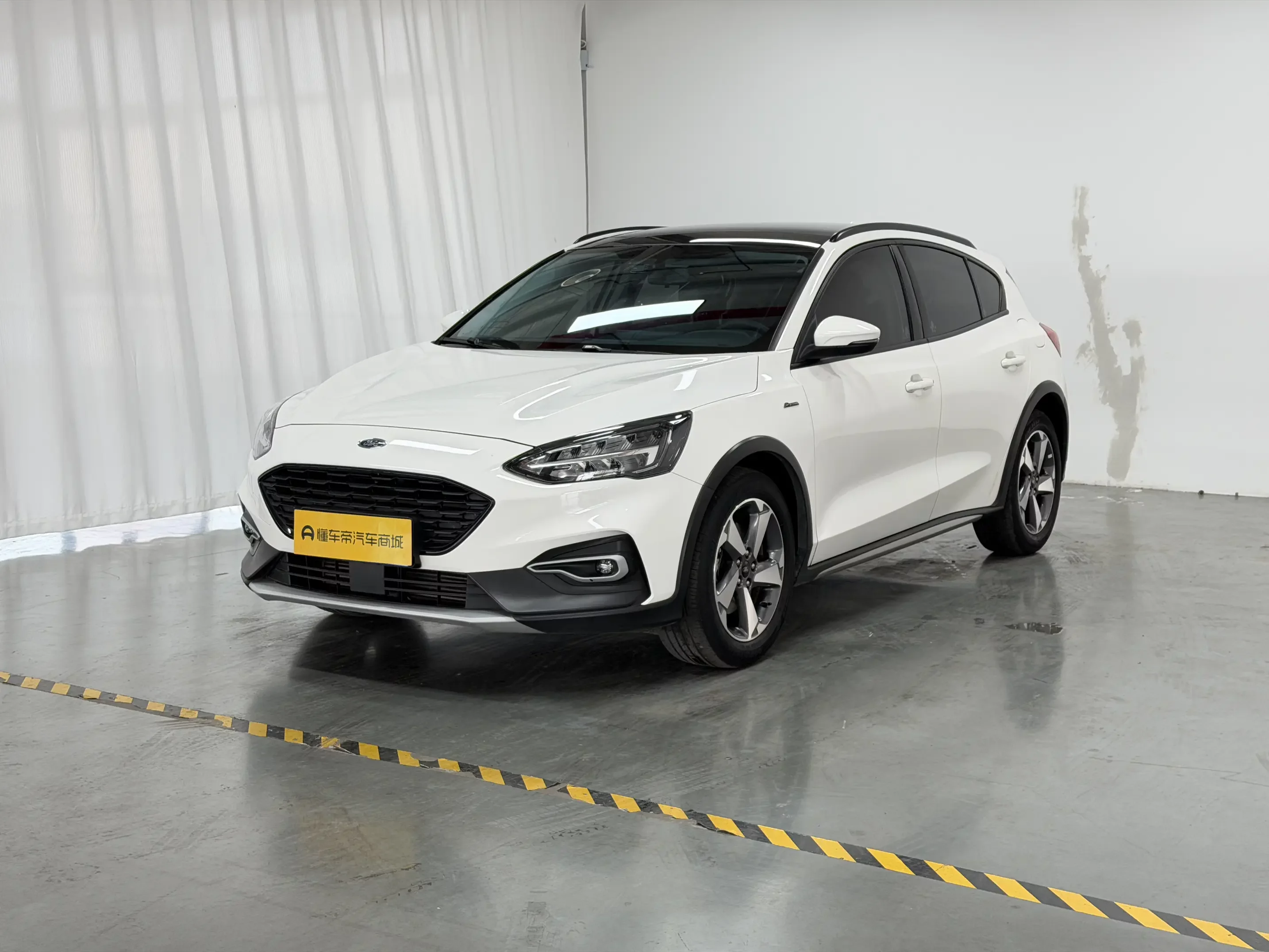 Ford Fox Active