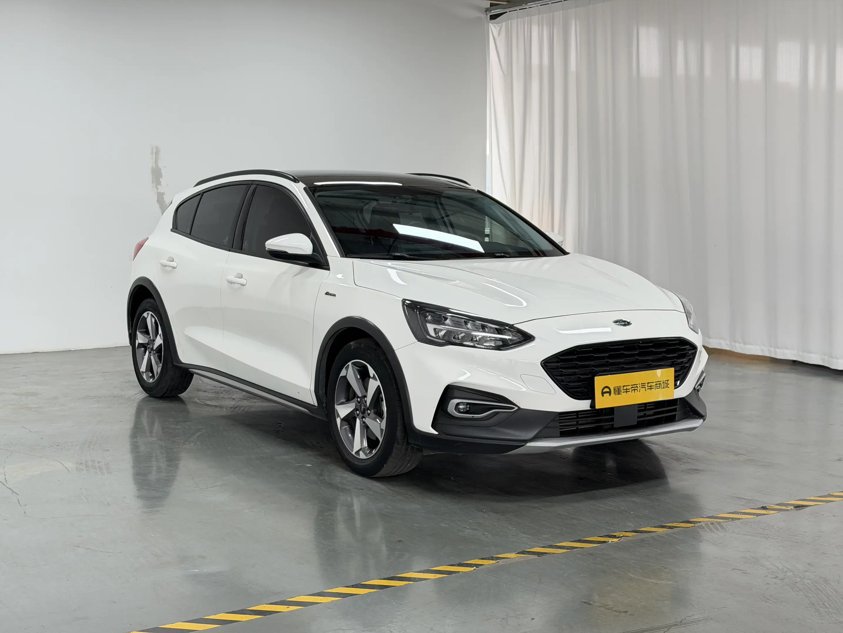 Ford Fox Active