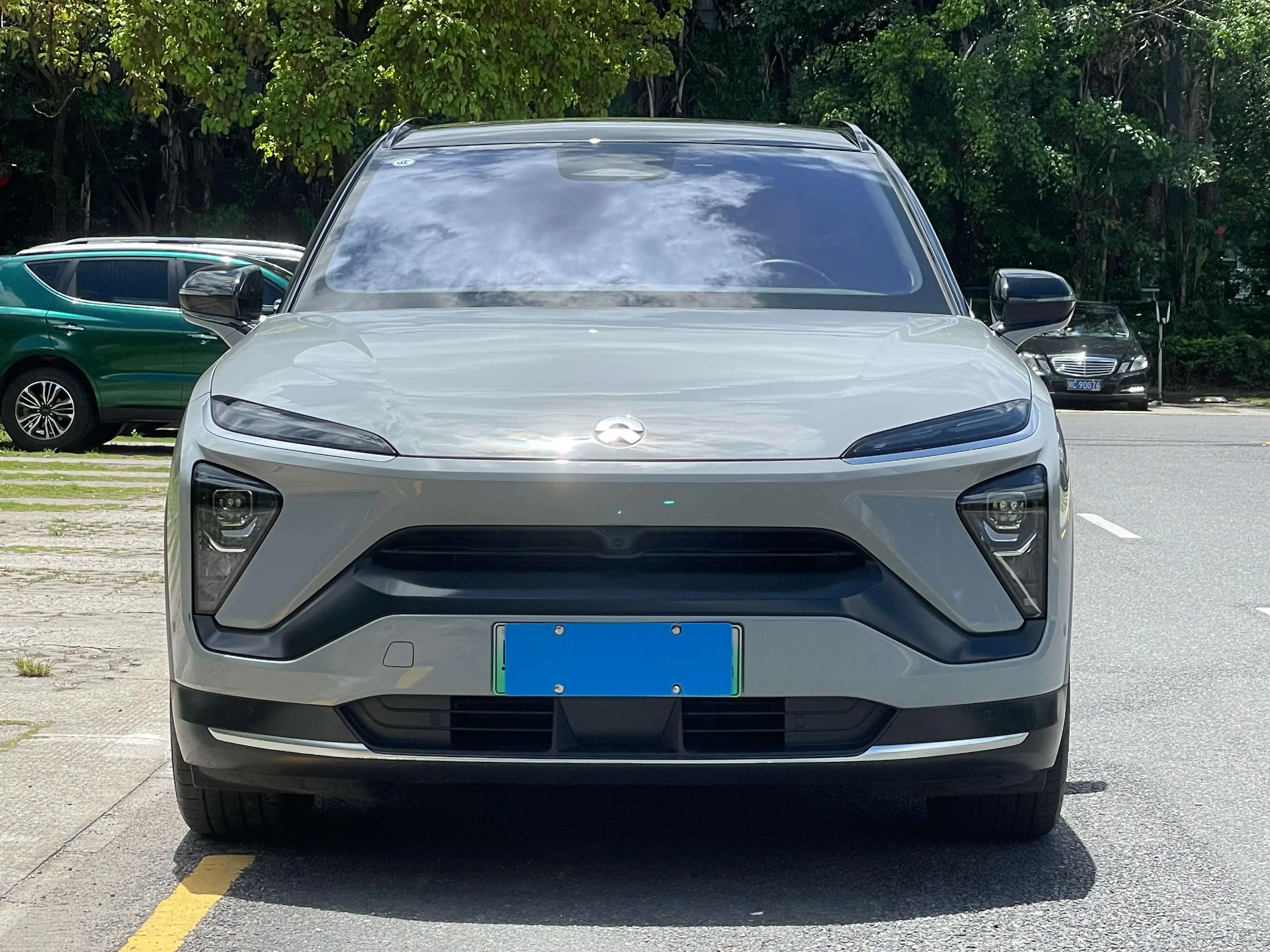 NIO ES6