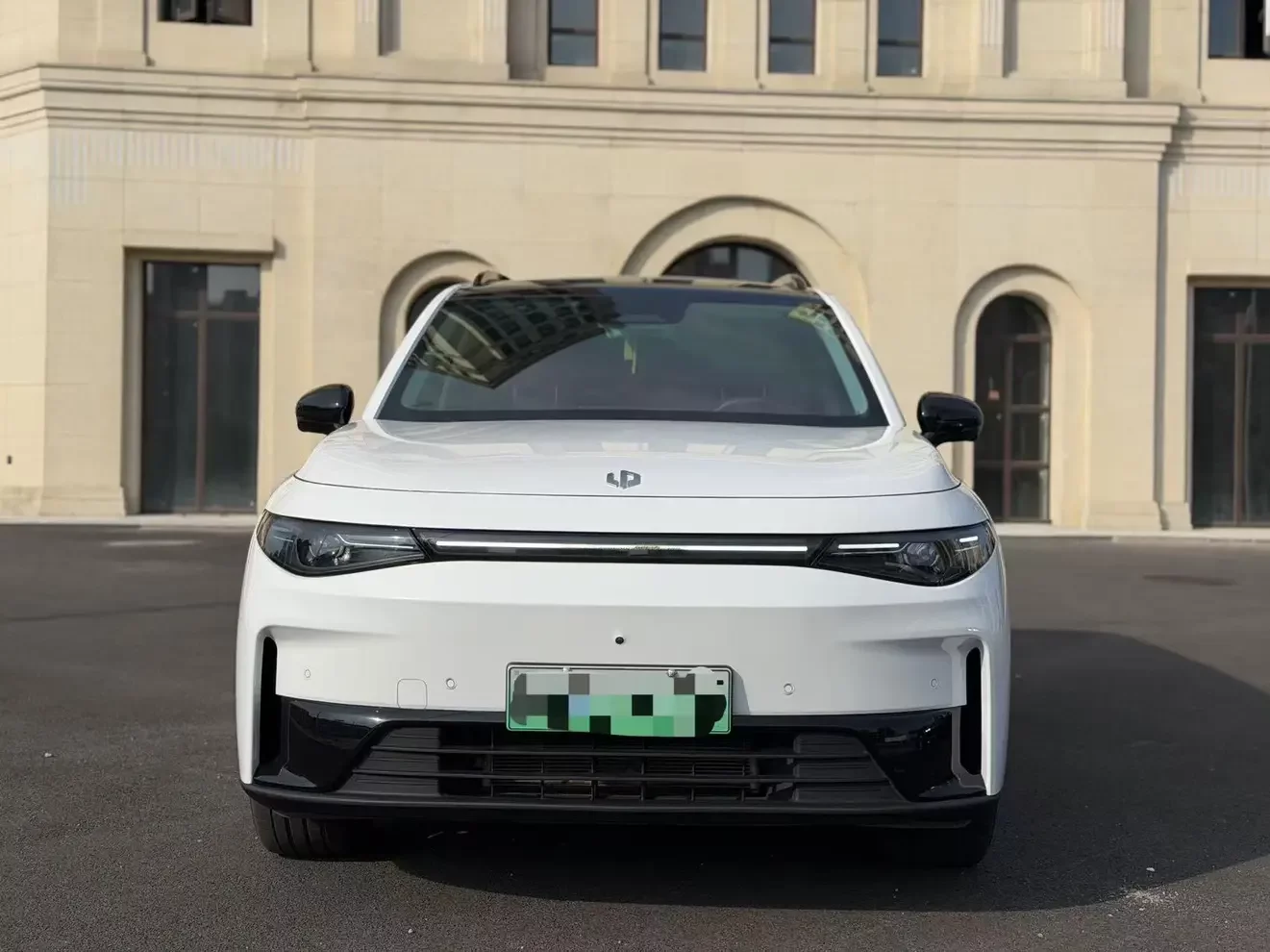 Leapmotor C16