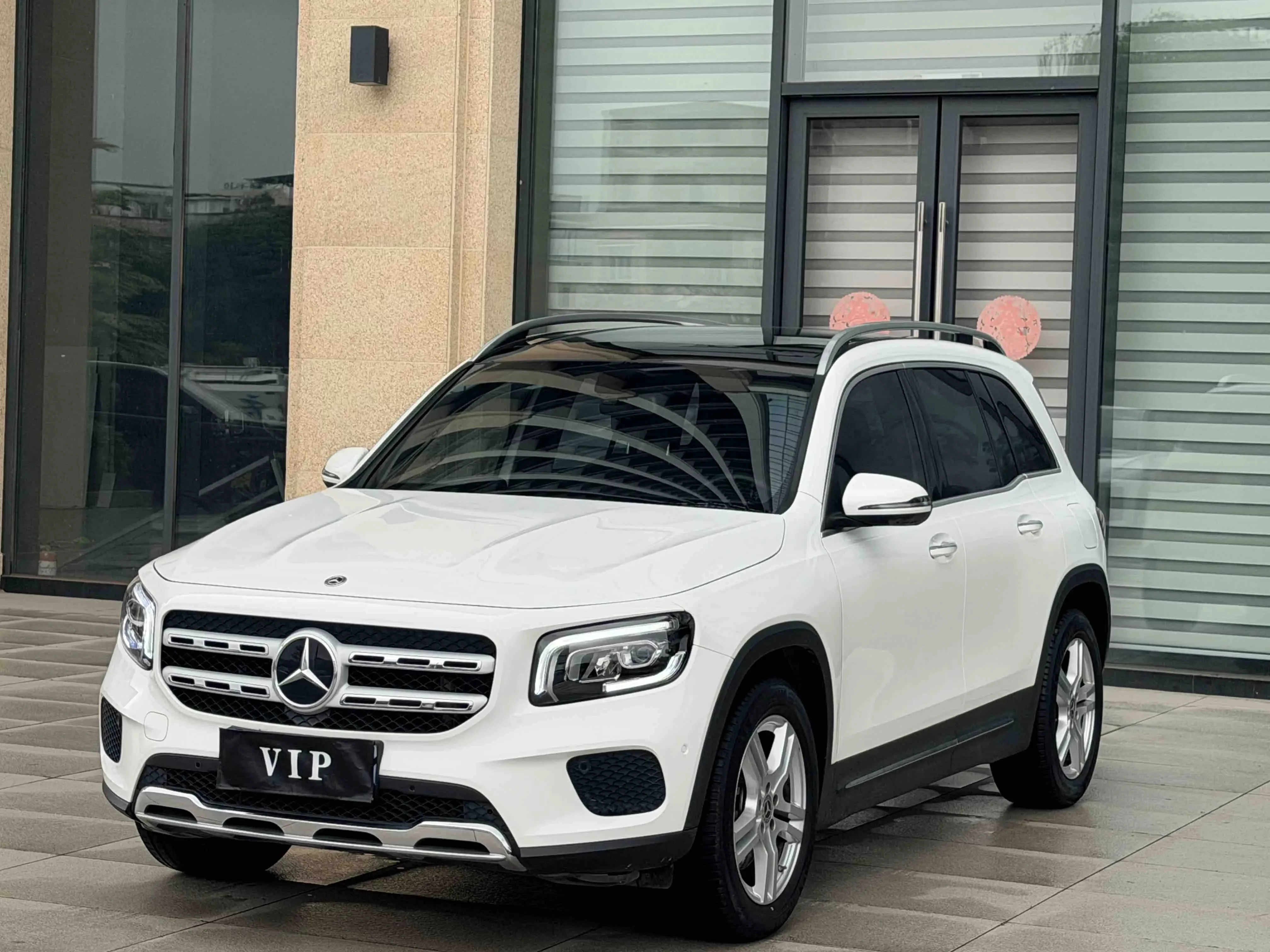 Mercedes-Benz GLB