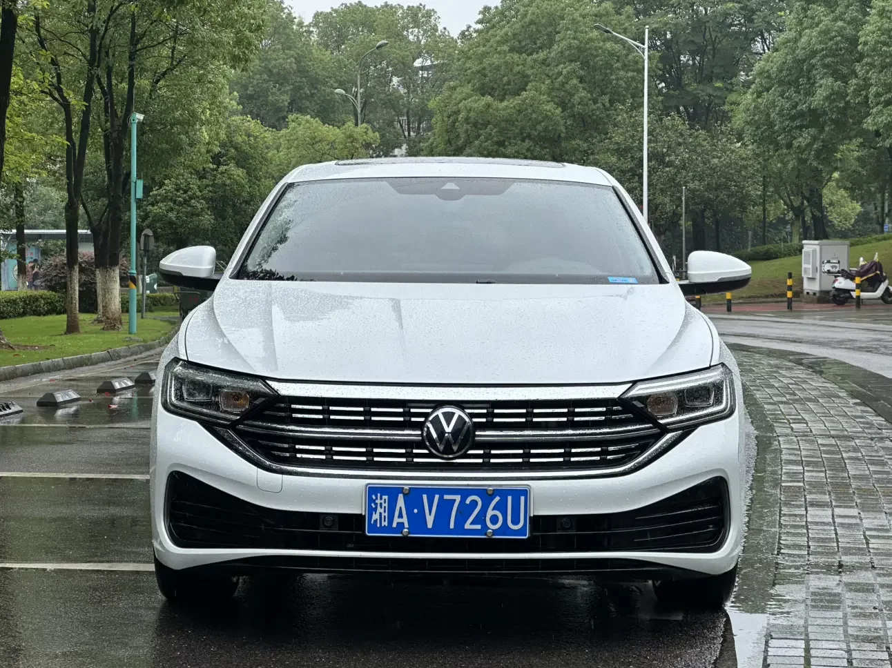 Volkswagen Sagitar