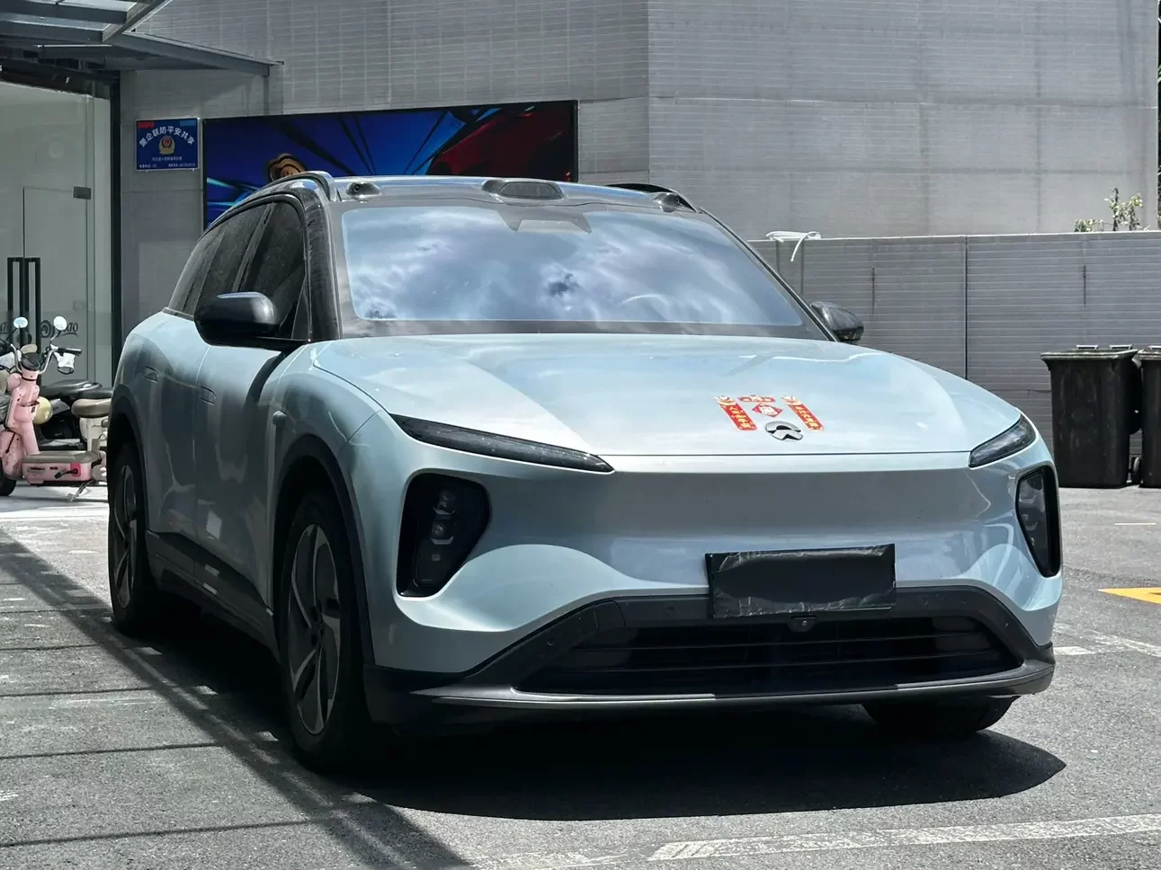 NIO ES6