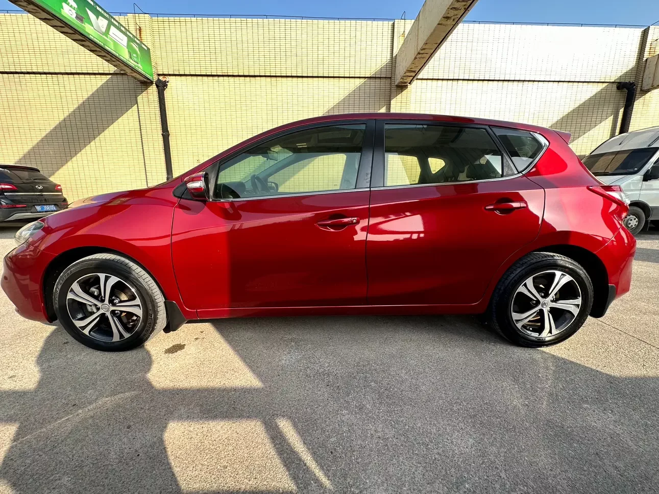 Nissan Tiida
