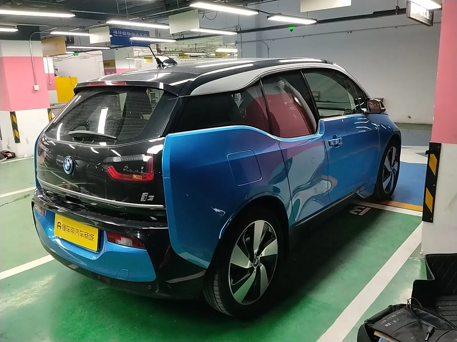 BMW i3