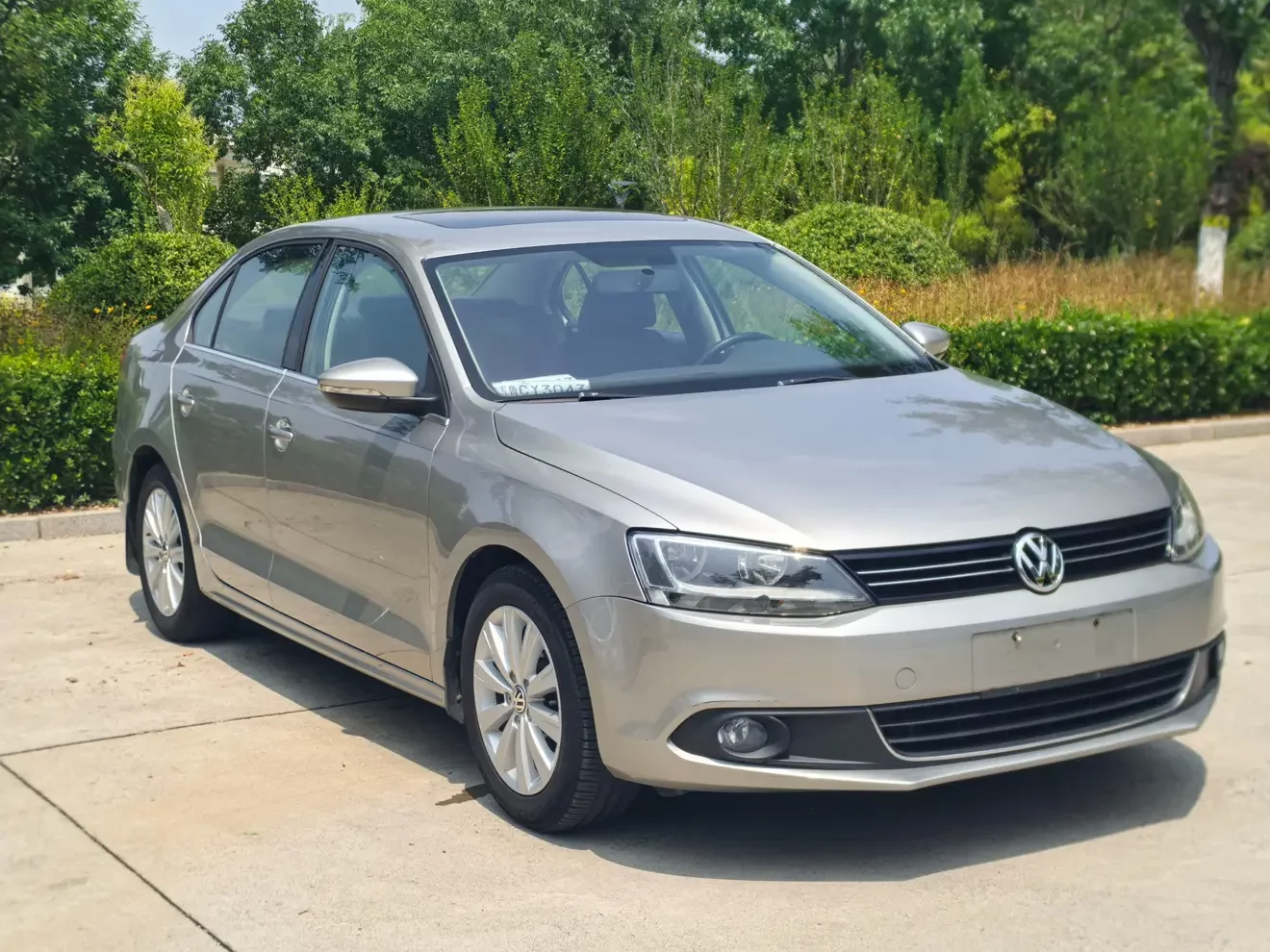 Volkswagen Sagitar