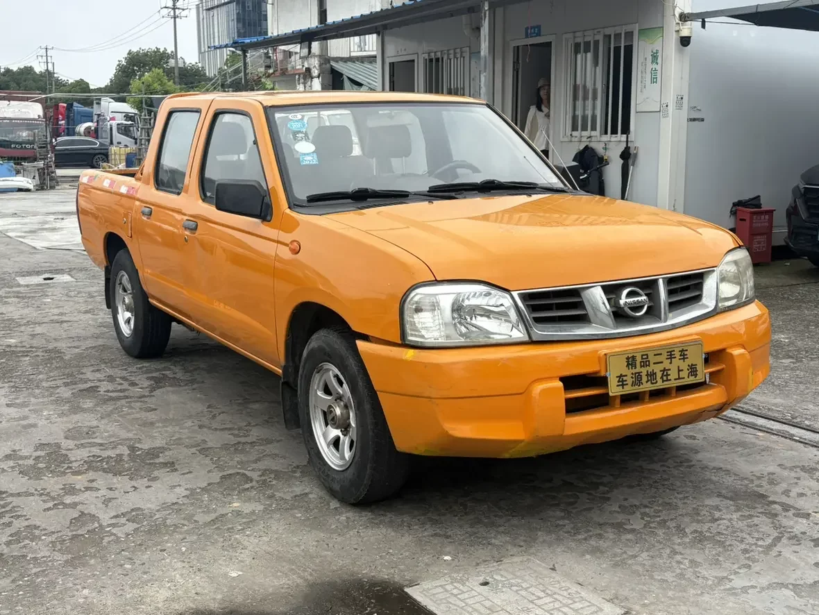 Nissan D22