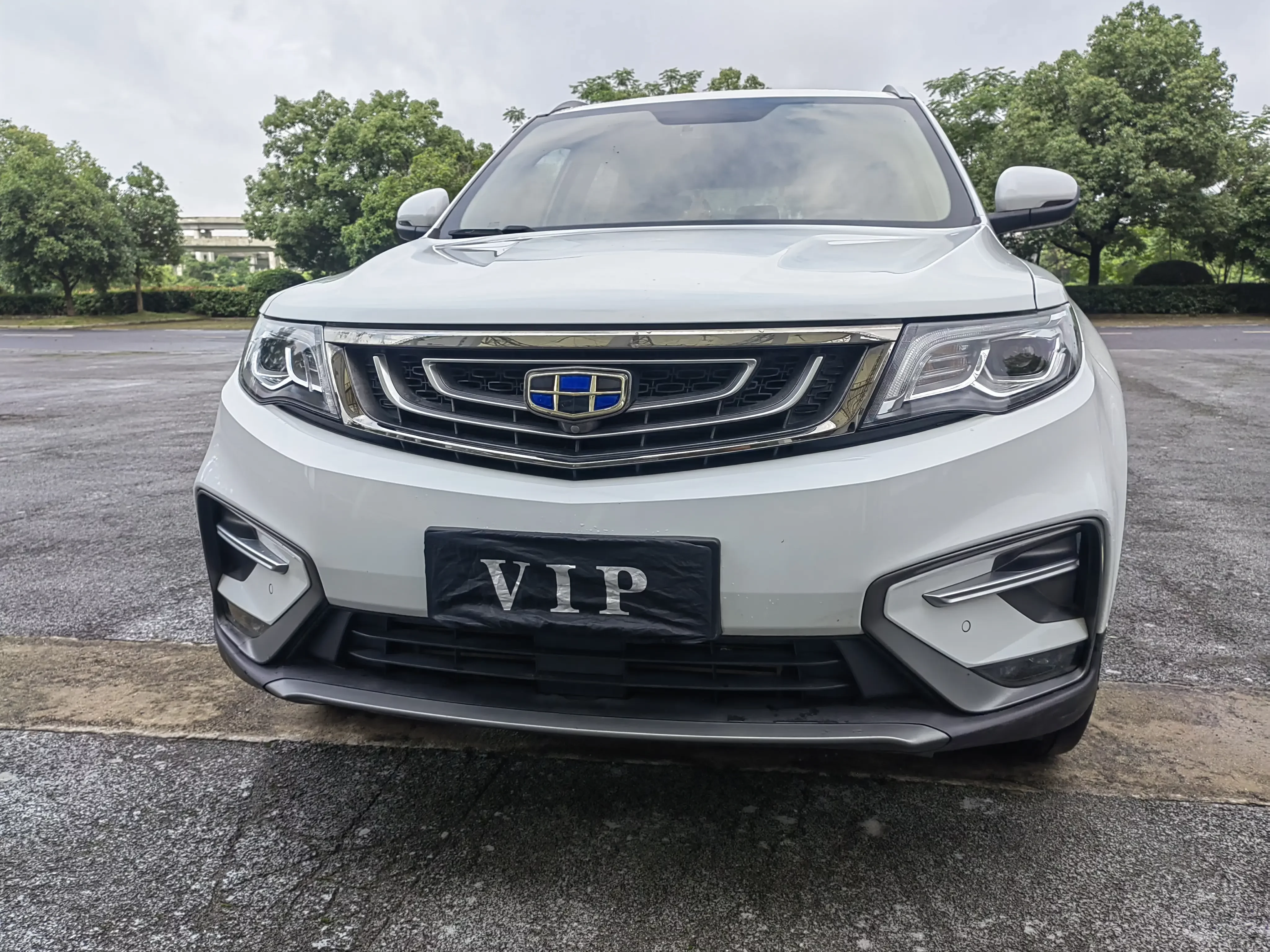 Geely Atlas