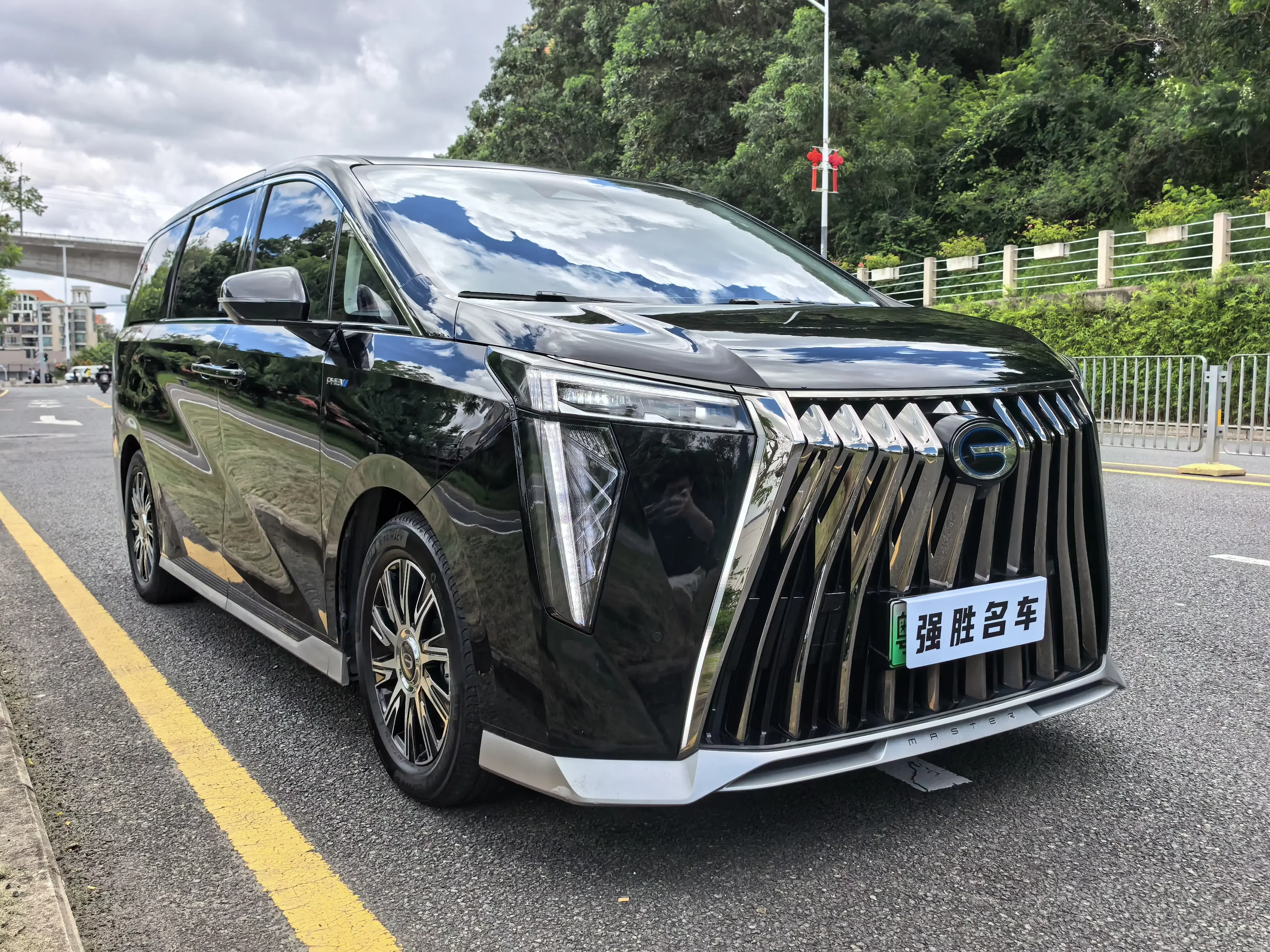 GAC Trumpchi E9 PHEV