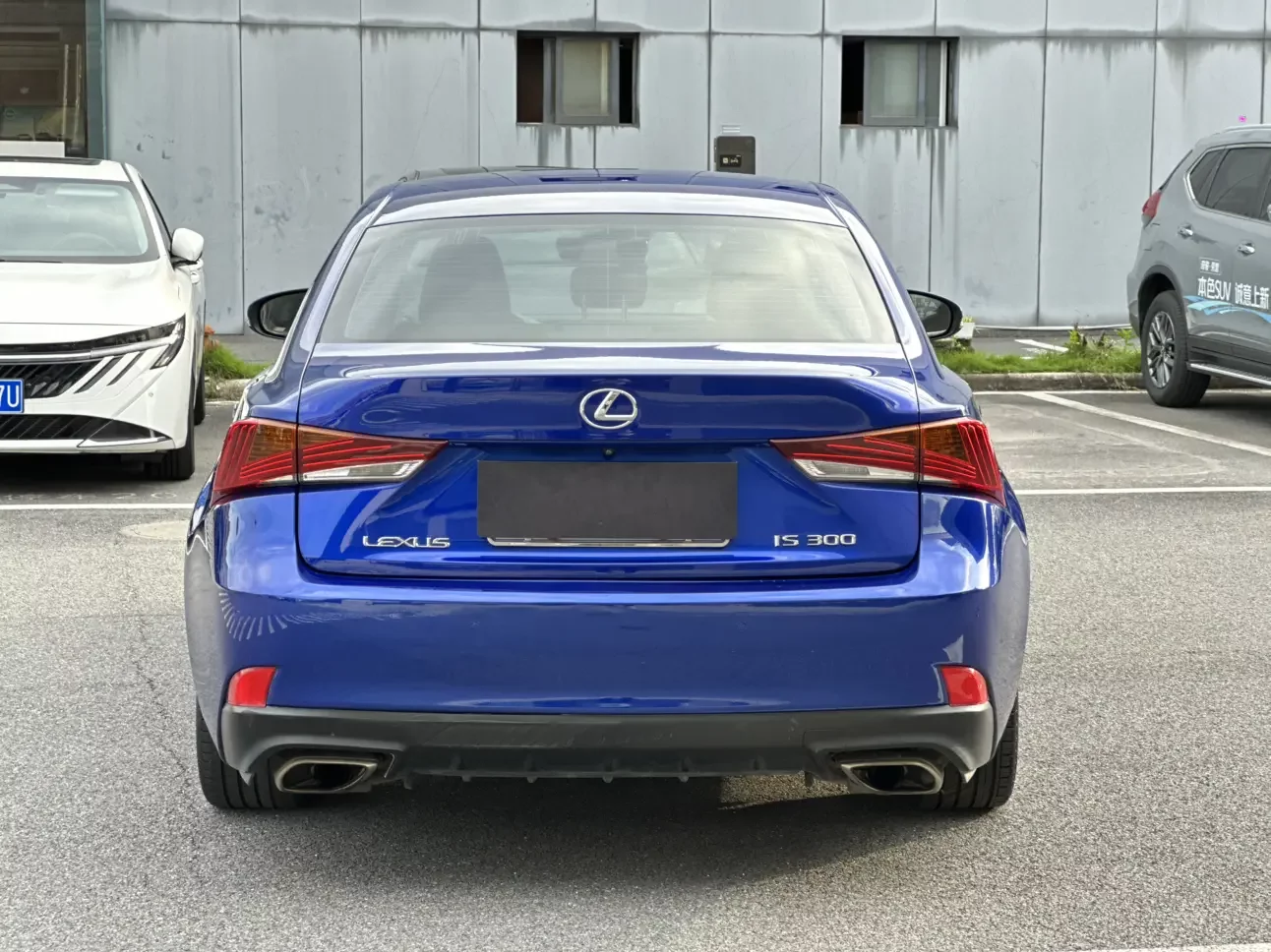 Lexus IS