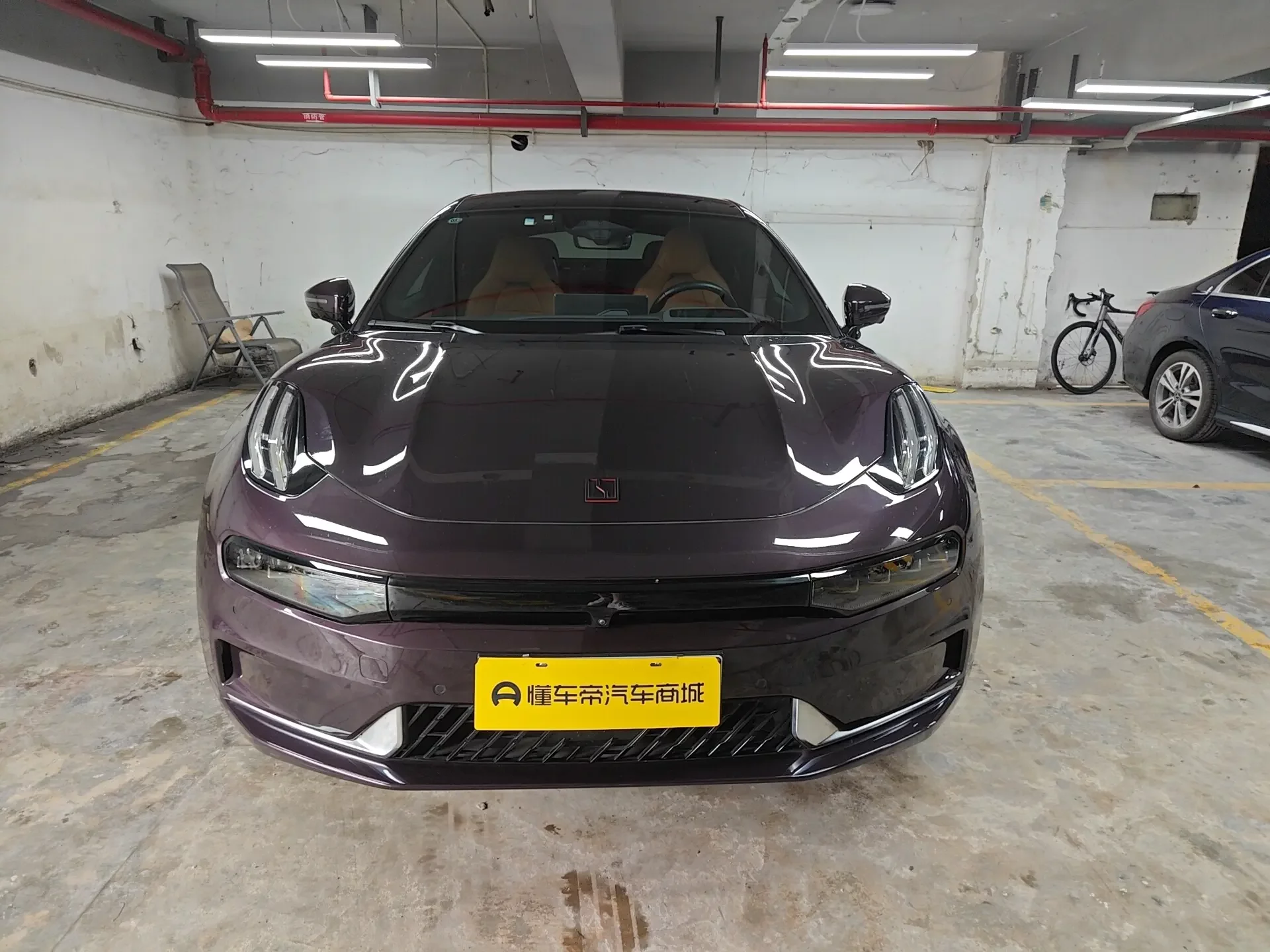ZEEKR 001