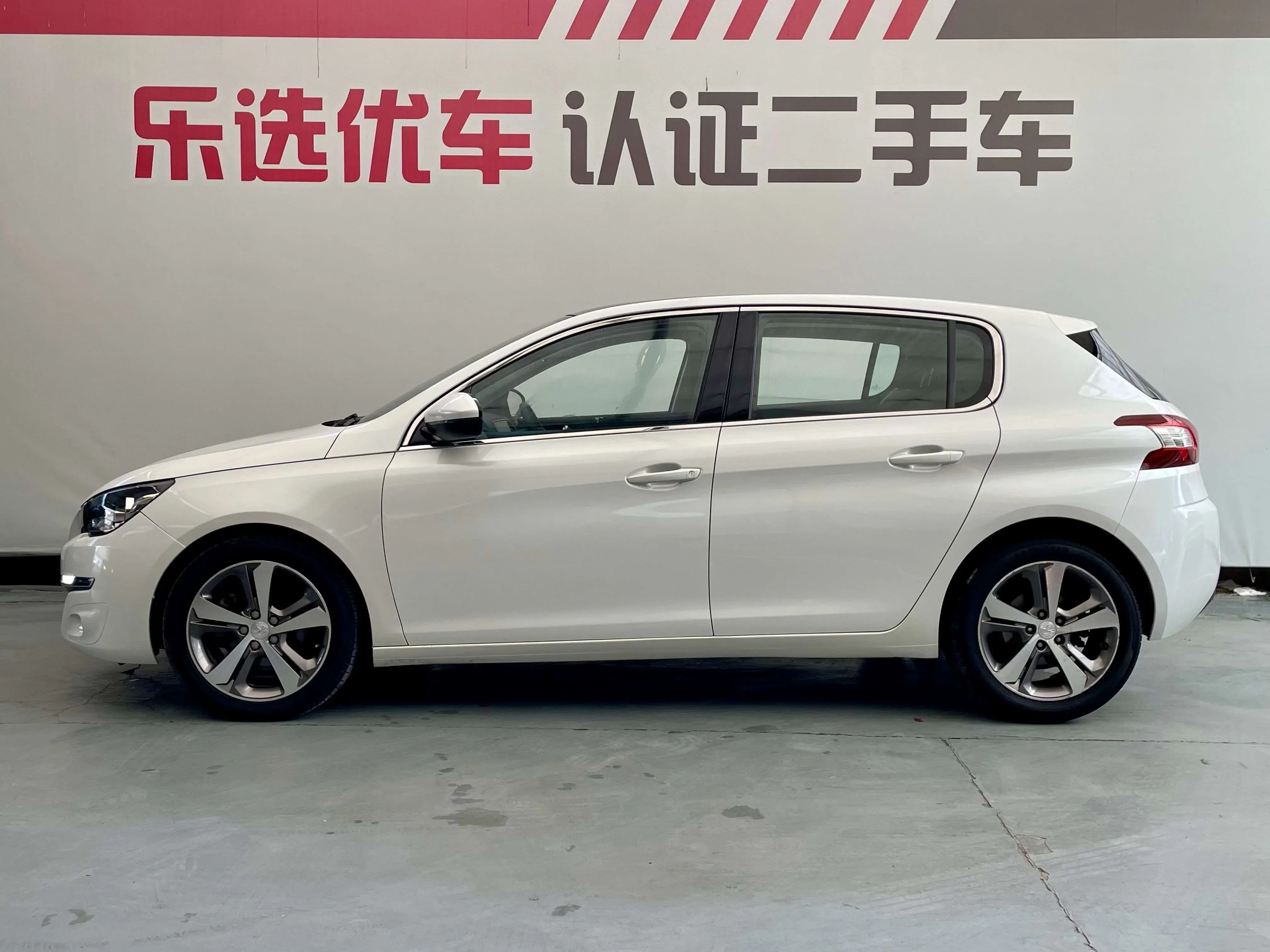 Peugeot 308S