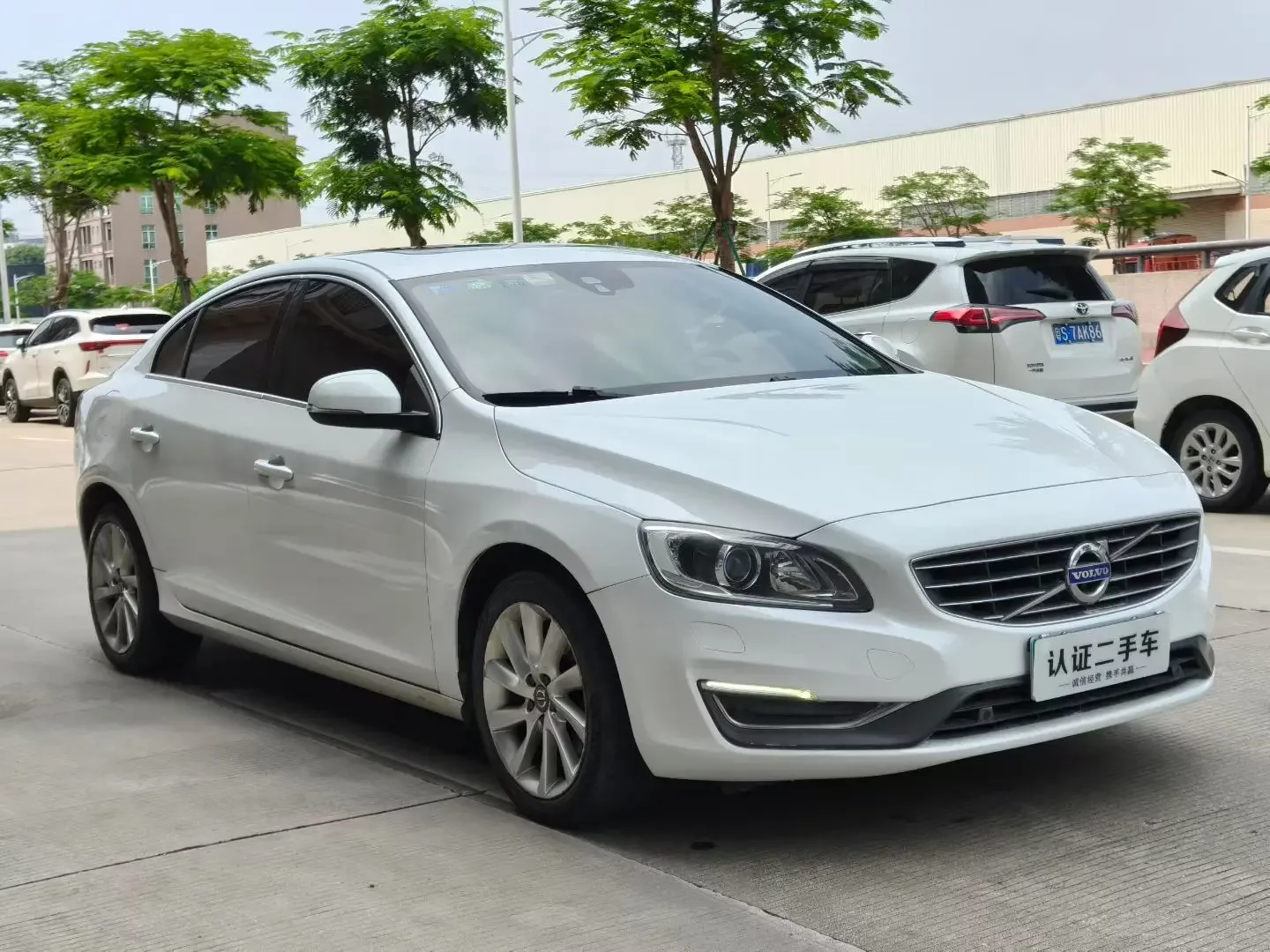 Volvo S60