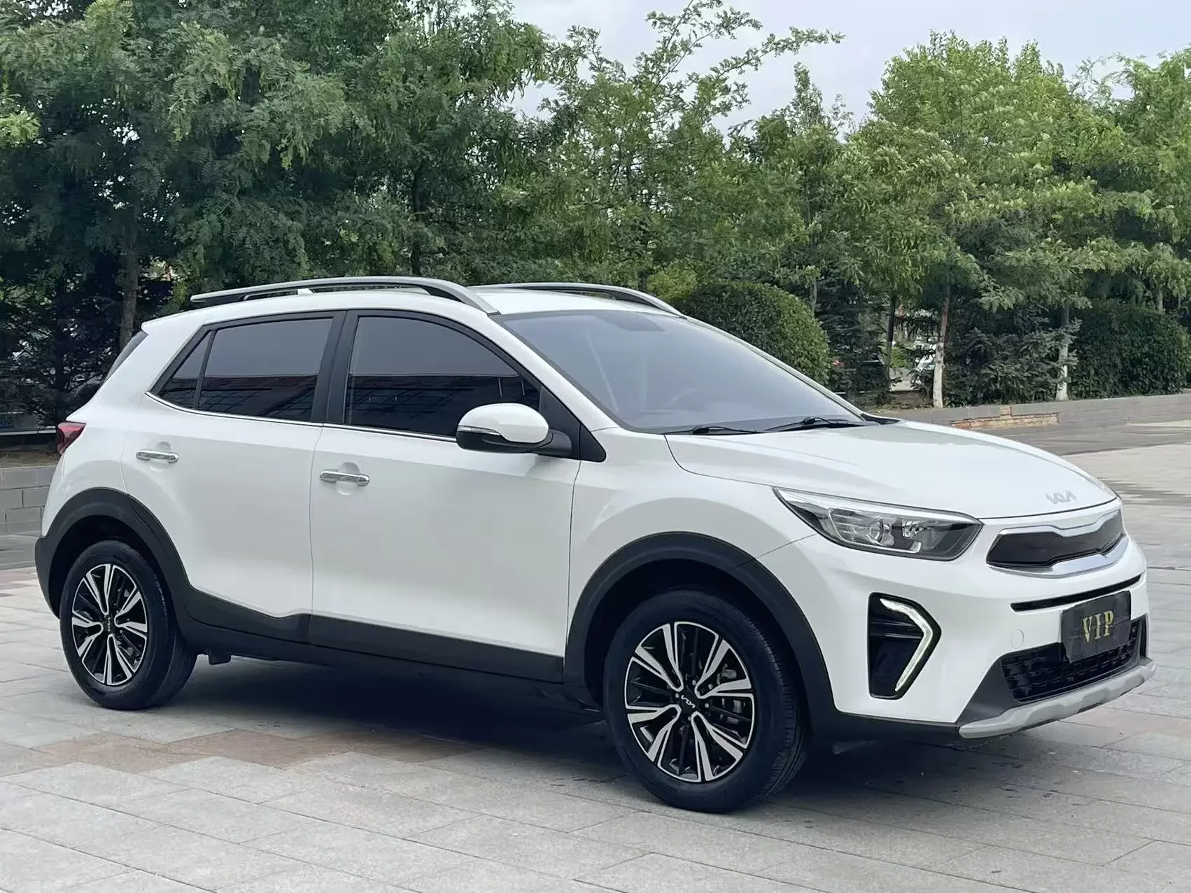 Kia KX1