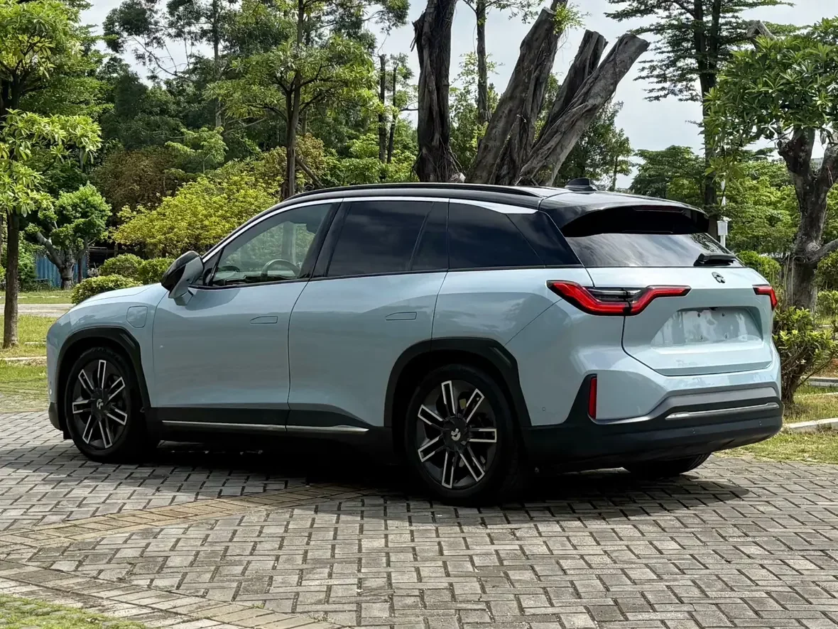 NIO ES6