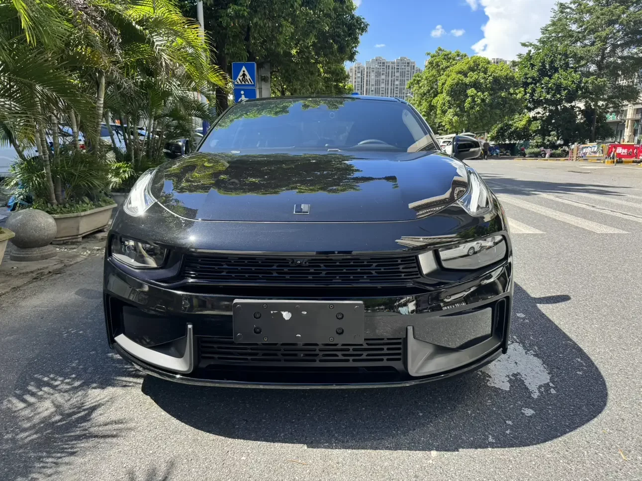Lynk & Co 03