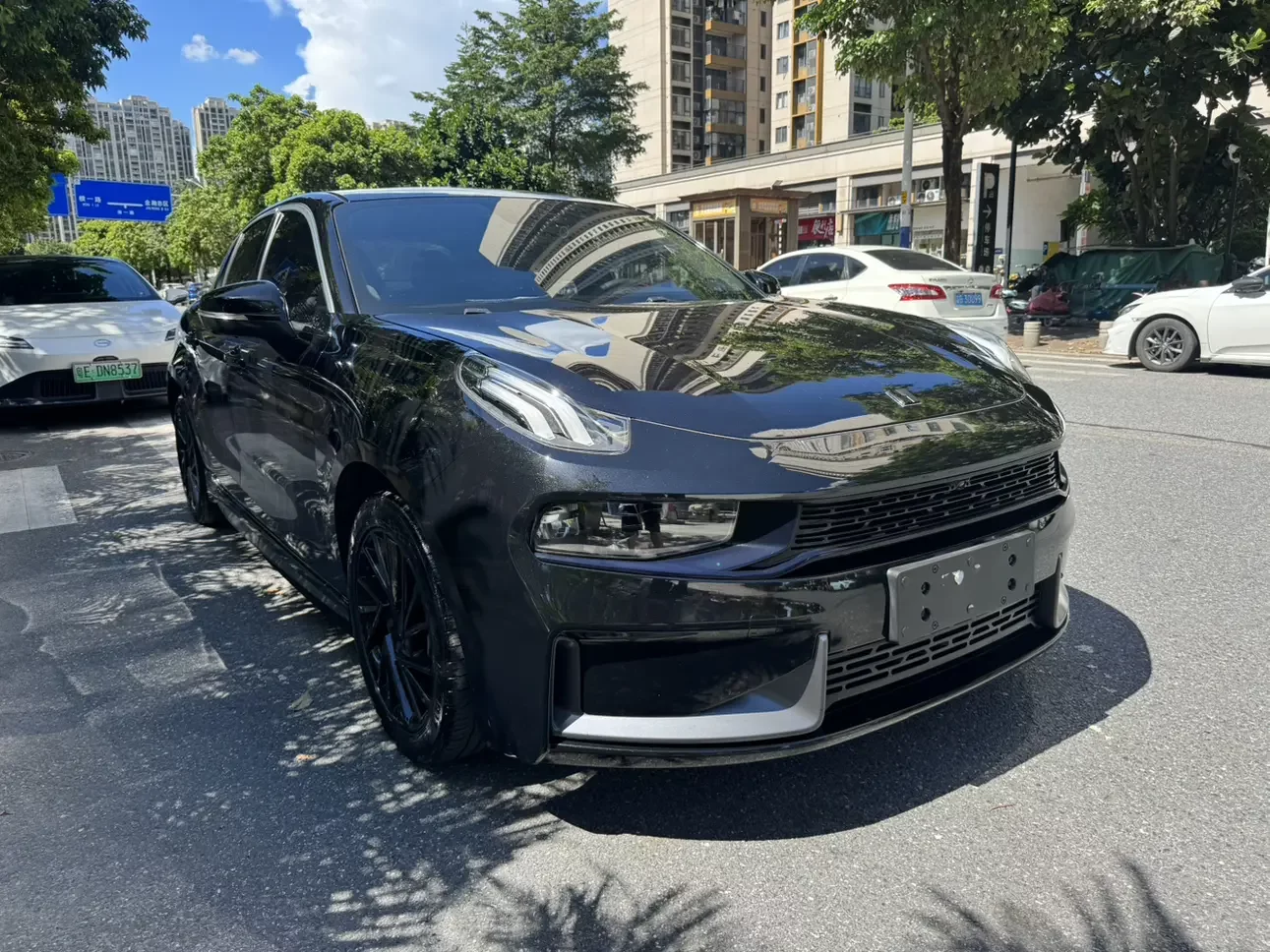 Lynk & Co 03