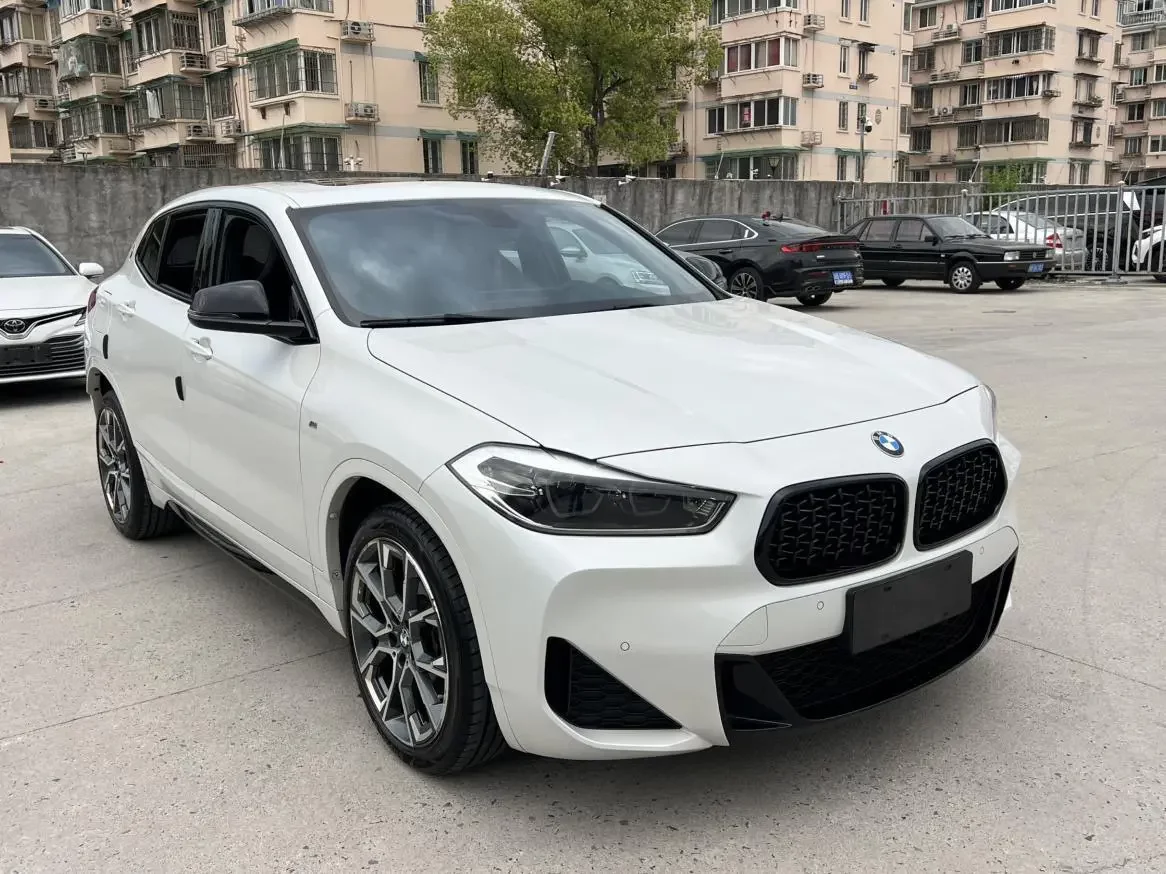 BMW X2